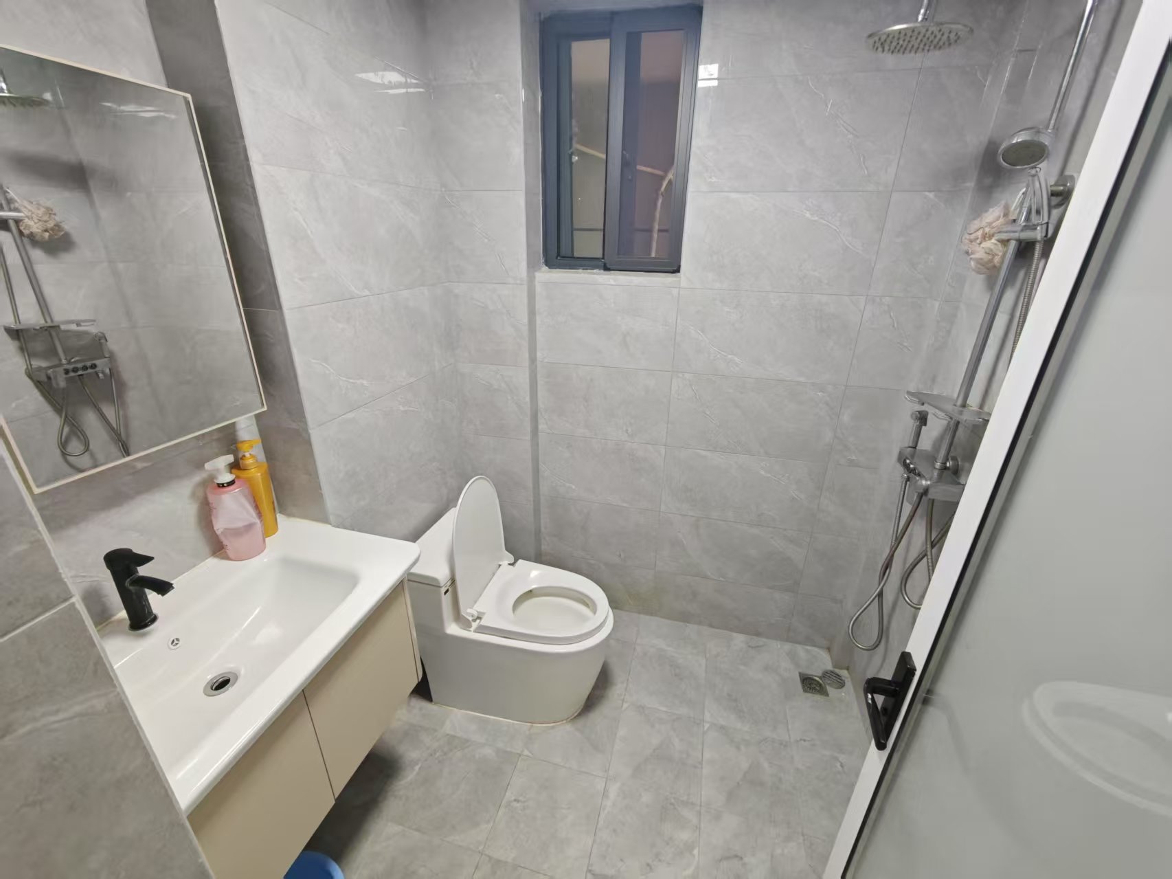 永昌雅居  2室2厅1卫   2300.00元/月室内图