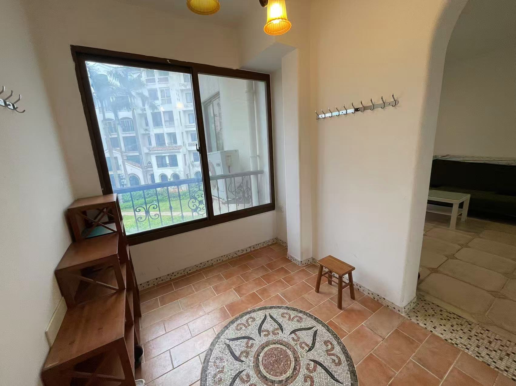 荣域 3室2厅2卫 3000.0元/月 荣域 3室2厅2卫 3000.0元/月室内图