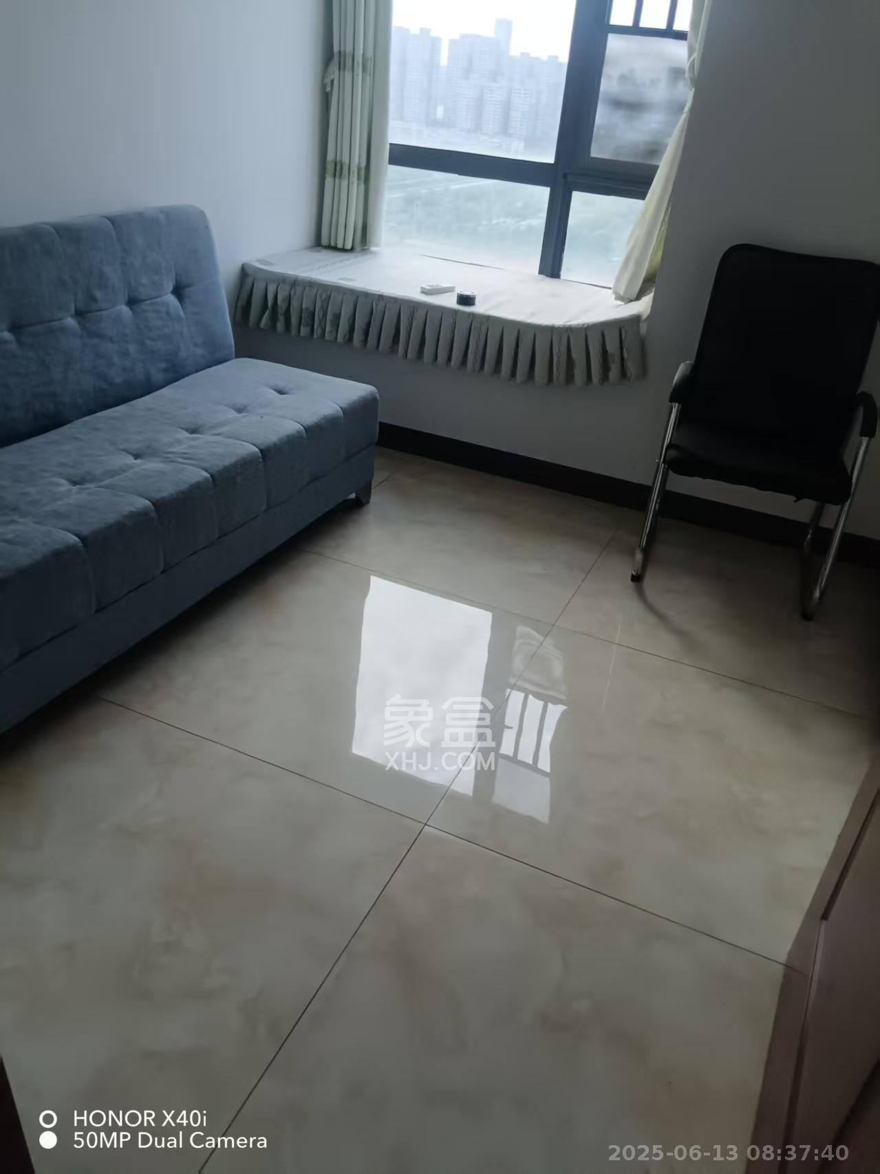 金轮星光名座 1室2厅1卫 2200.0元/月 金轮星光名座 1室2厅1卫 2200.0元/月室内图