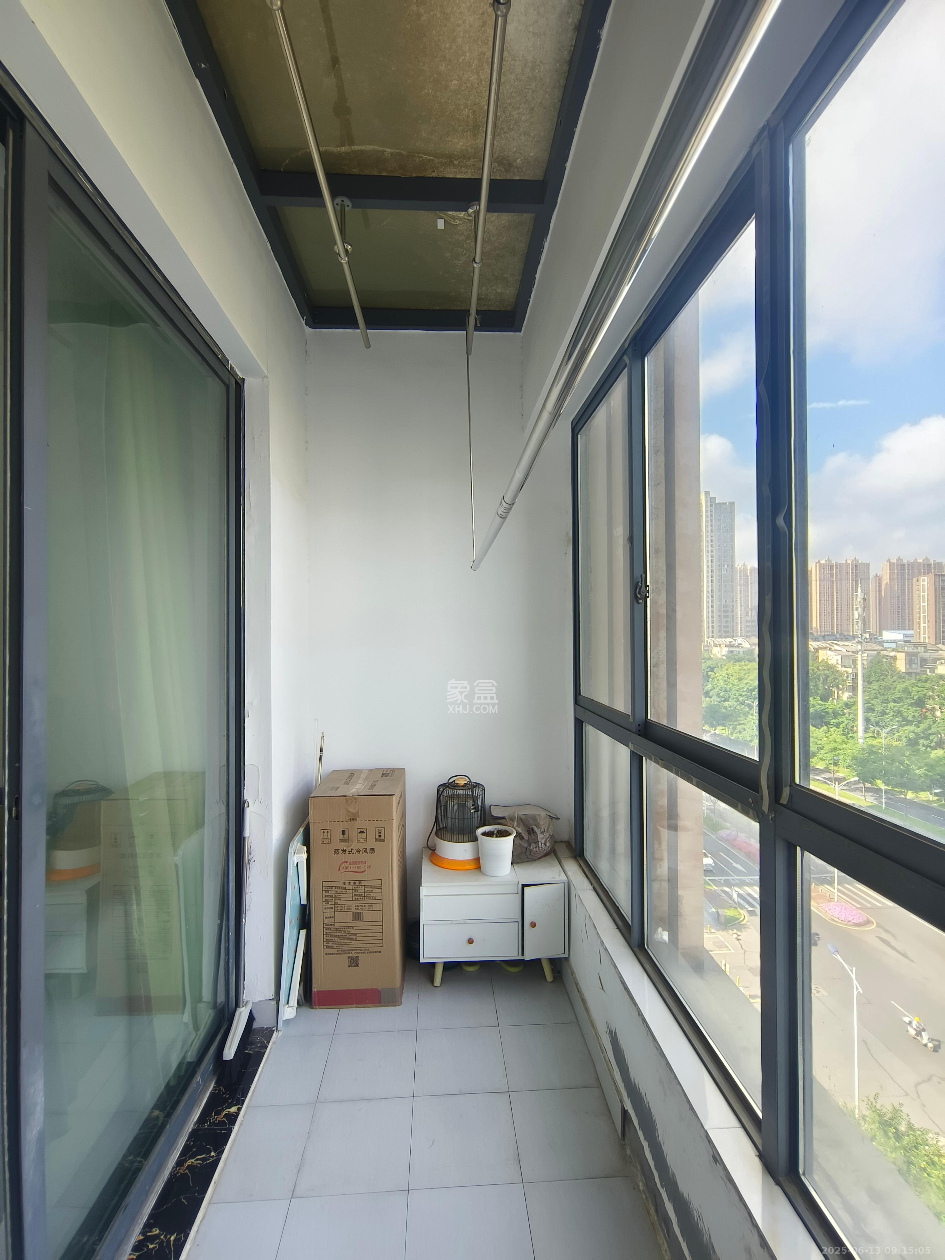 勤诚达新界  2室1厅1卫   1500.00元/月室内图