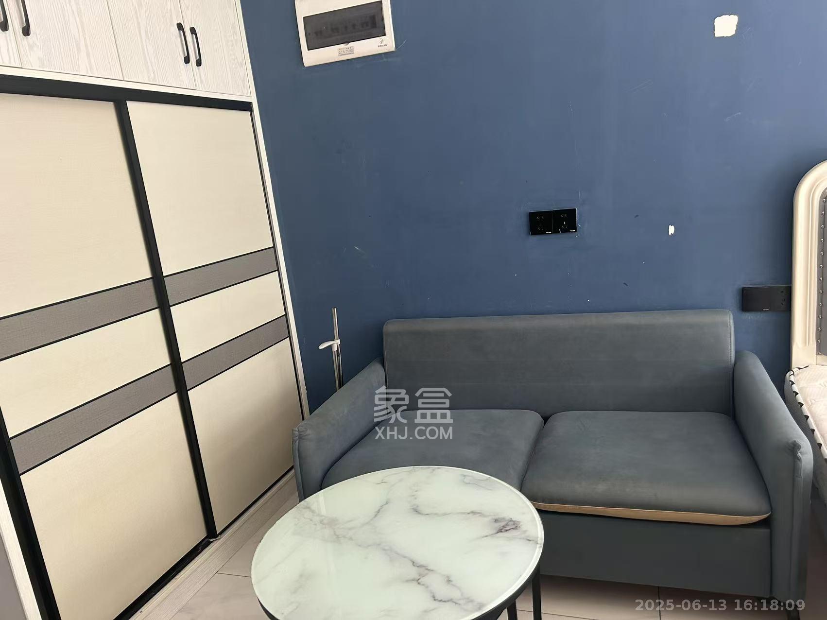 龙湖湘江星座(祺鑫星座公寓) 1室0厅0卫 1600.0元/月 龙湖湘江星座(祺鑫星座公寓) 1室0厅0卫 1600.0元/月室内图