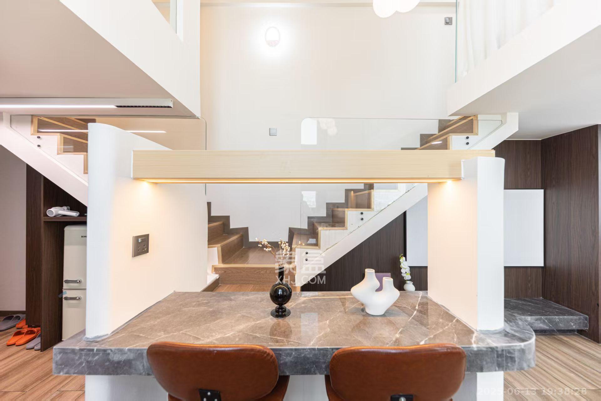 富兴时代御城  2室1厅1卫    3200.0元/月室内图