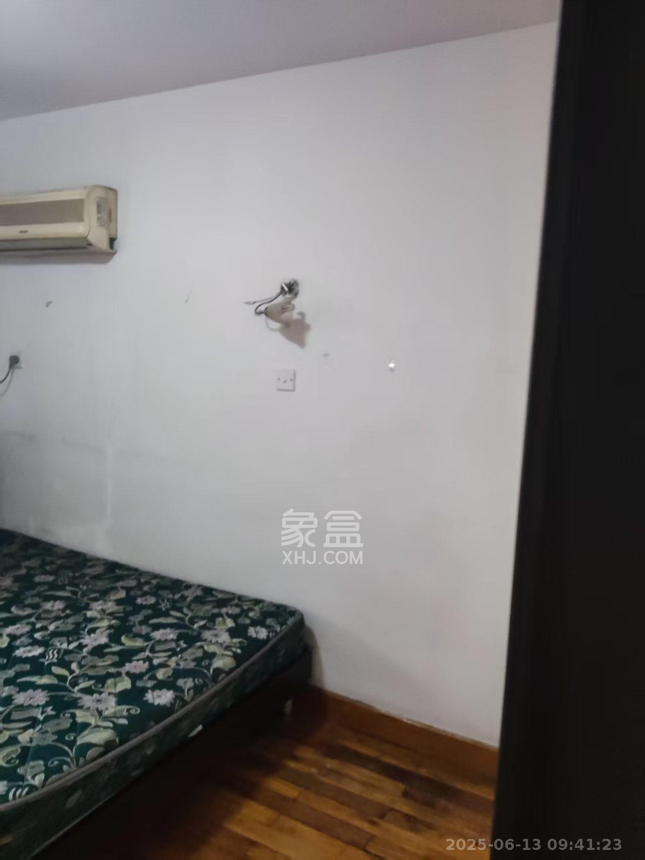 文华商住楼  1室1厅1卫   750.00元/月室内图
