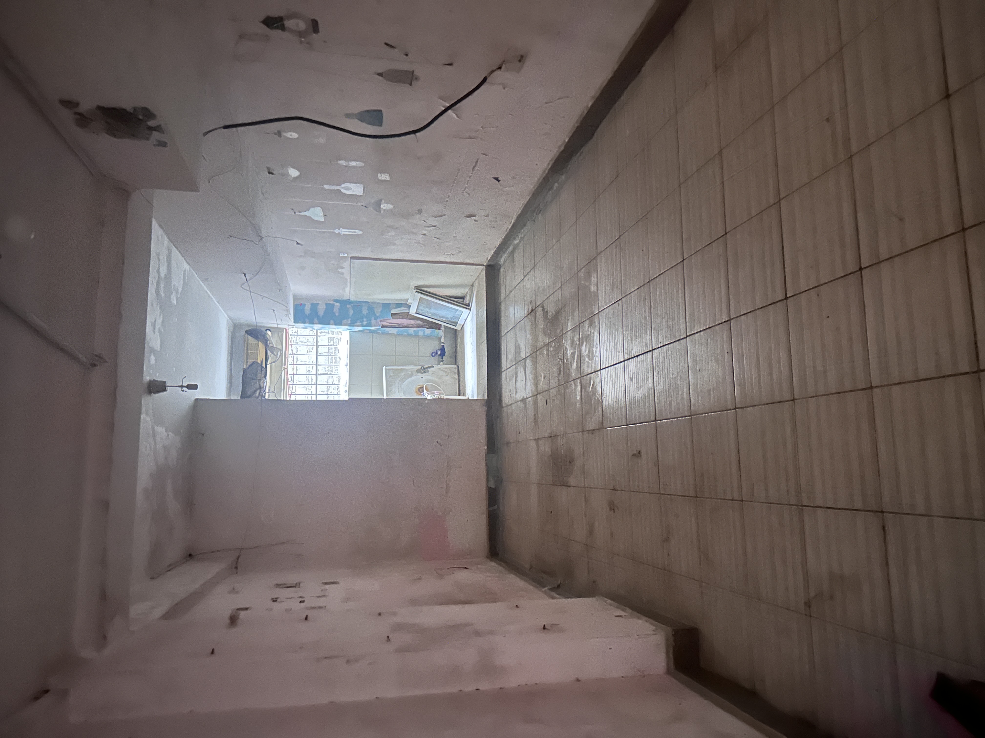 空中花园  1室1厅0卫    16.8万 空中花园  1室1厅0卫    16.8万客厅