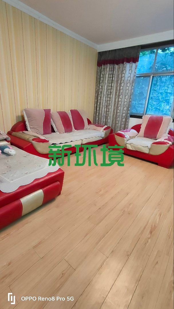 宝塔岗房改办宿舍  3室2厅1卫   55.00万客厅