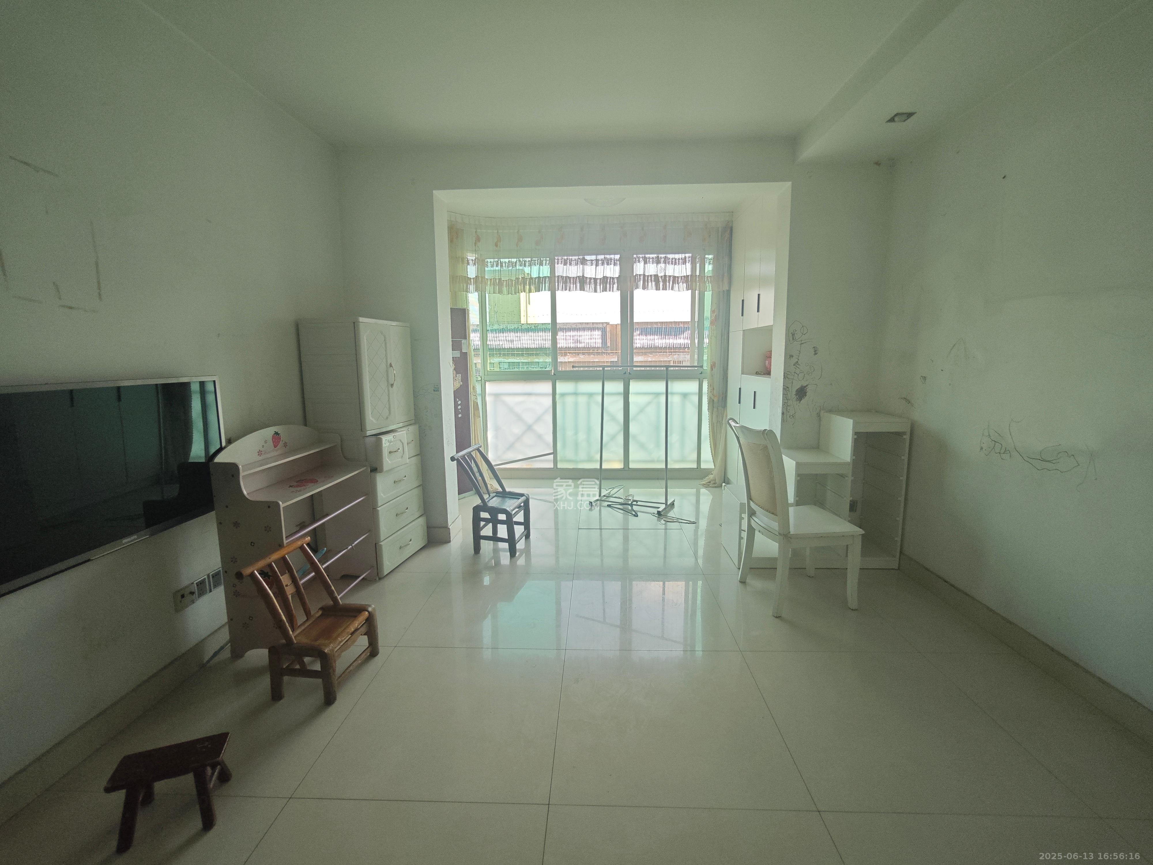 格林星城 4室2厅2卫 4100.0元/月 格林星城 4室2厅2卫 4100.0元/月室内图