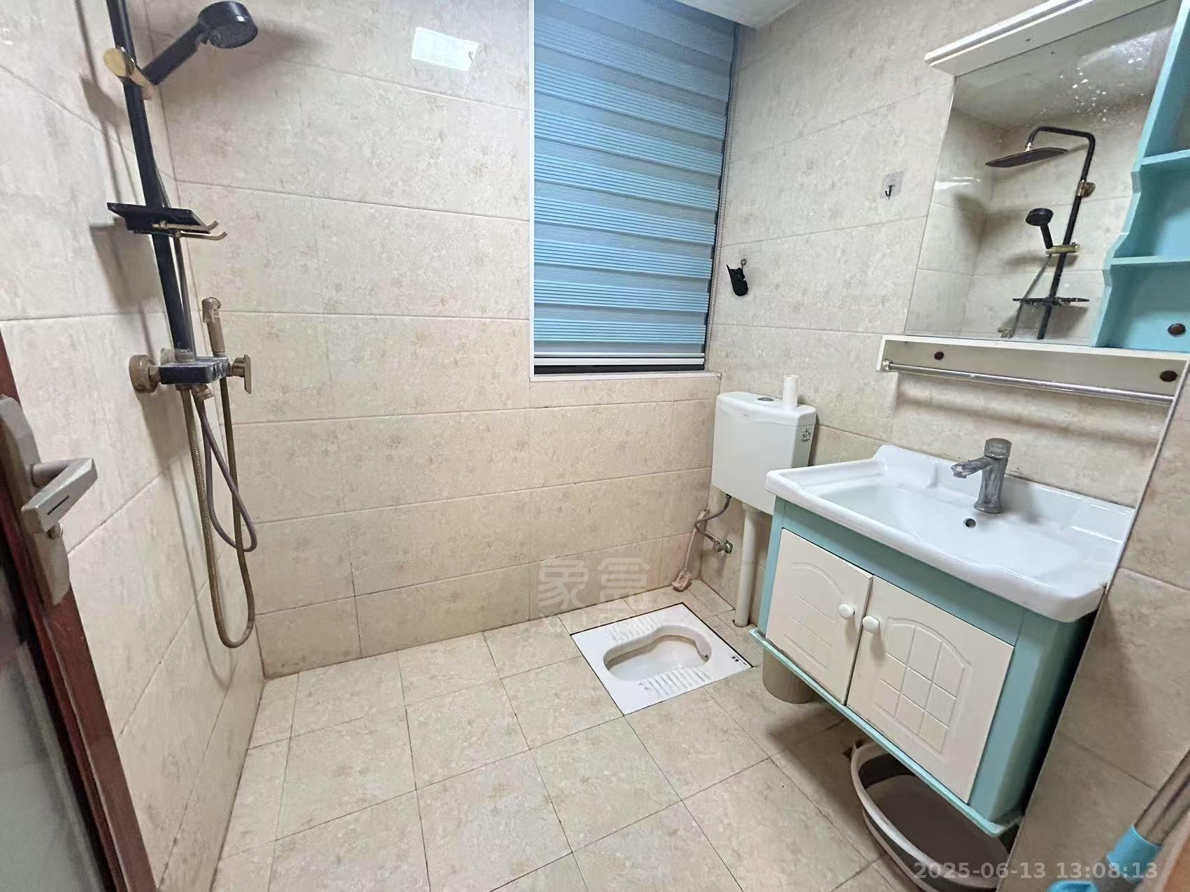 山水洲城华晨第一城 2室2厅1卫 1800.0元/月 山水洲城华晨第一城 2室2厅1卫 1800.0元/月室内图