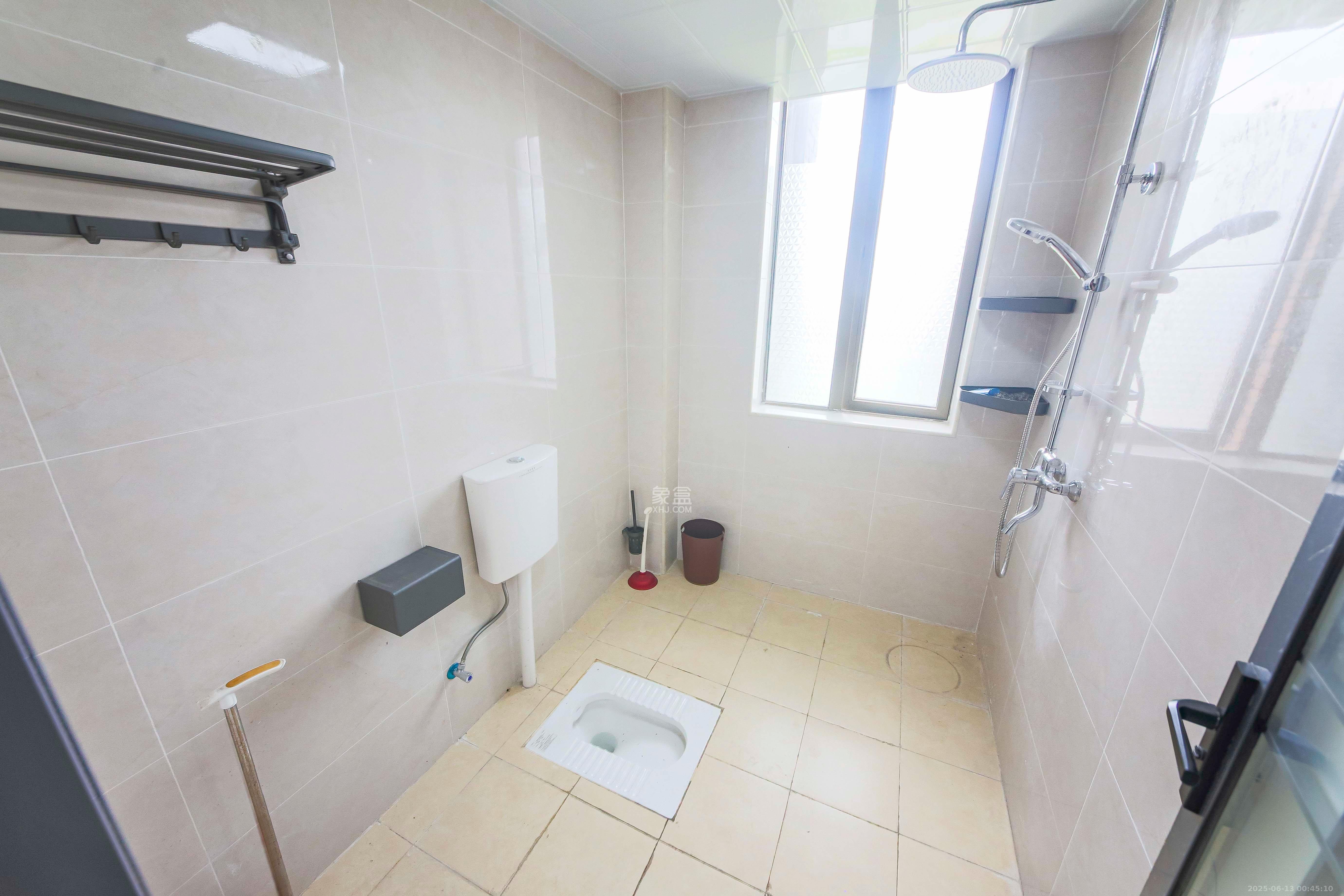 奥林匹克花园  3室2厅2卫    122.0万 奥林匹克花园  3室2厅2卫    122.0万卫生间