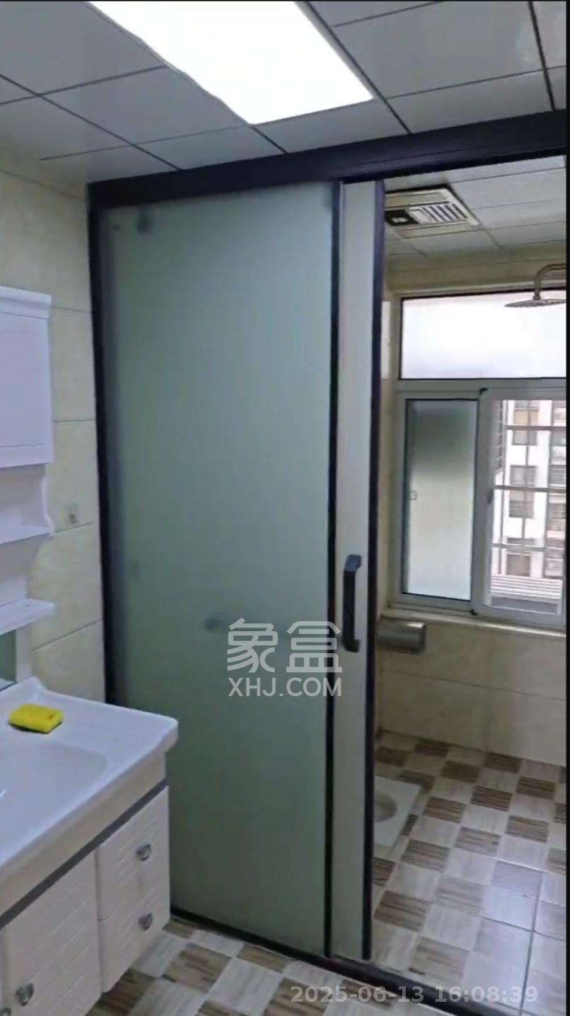 嘉顺苑  3室0厅0卫   2700.00元/月室内图