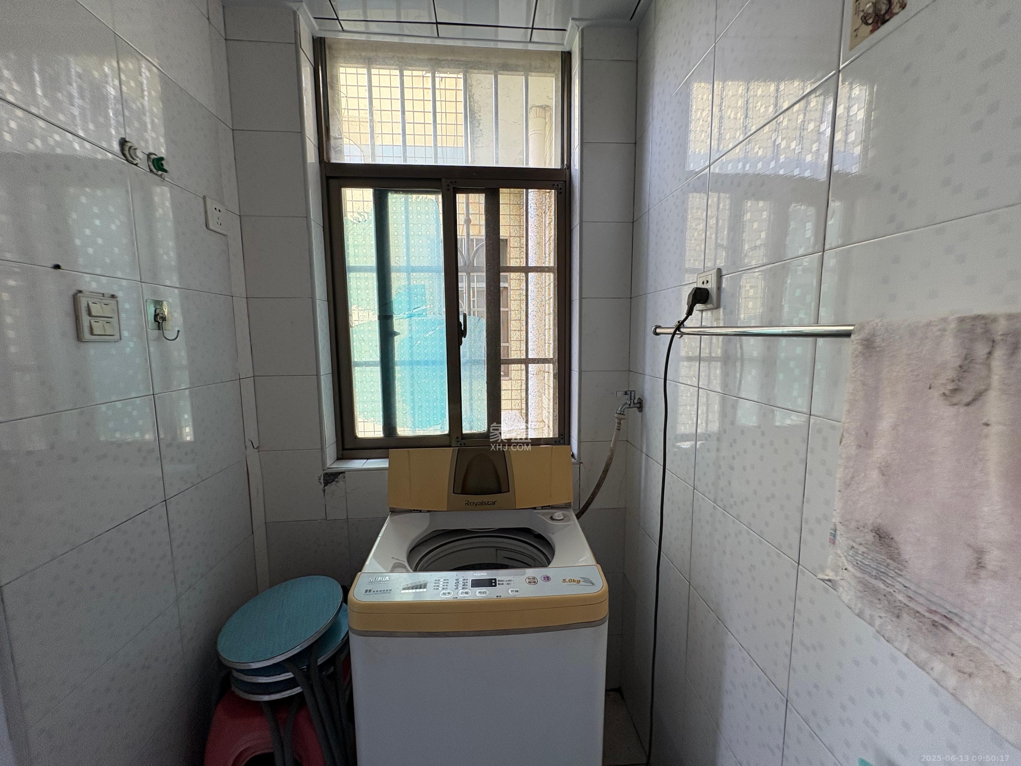 兴联小区 2室1厅1卫 1700.0元/月 兴联小区 2室1厅1卫 1700.0元/月室内图