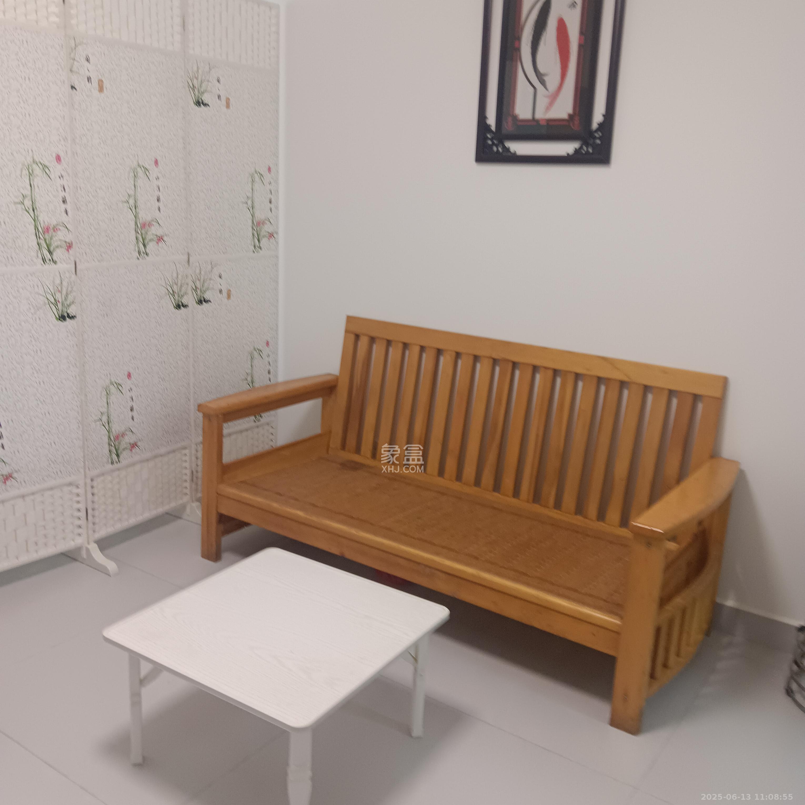 融橙上品  1室1厅1卫   1300.00元/月室内图