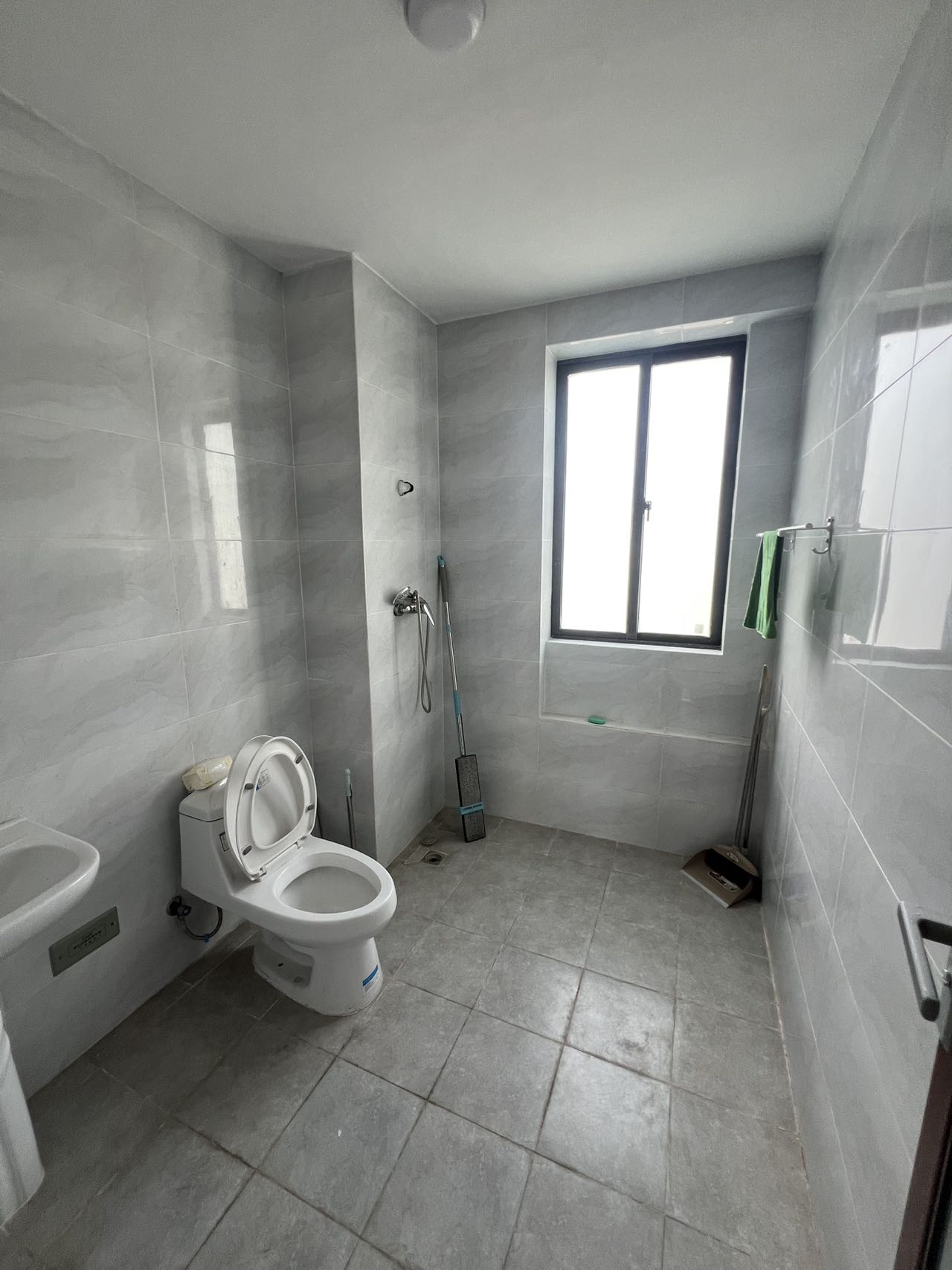 道客和悦嘉园 5室2厅2卫 3500.0元/月 道客和悦嘉园 5室2厅2卫 3500.0元/月室内图