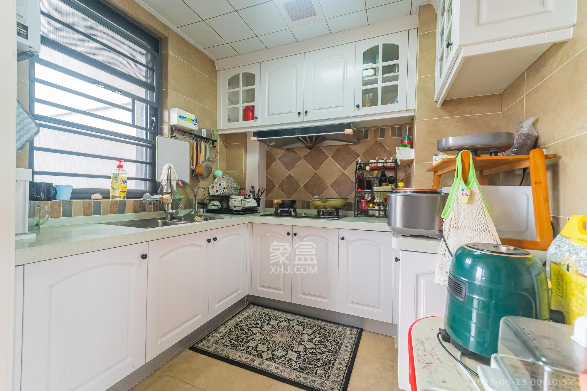 中建悦和城  1室2厅2卫    129.8万 中建悦和城  1室2厅2卫    129.8万厨房