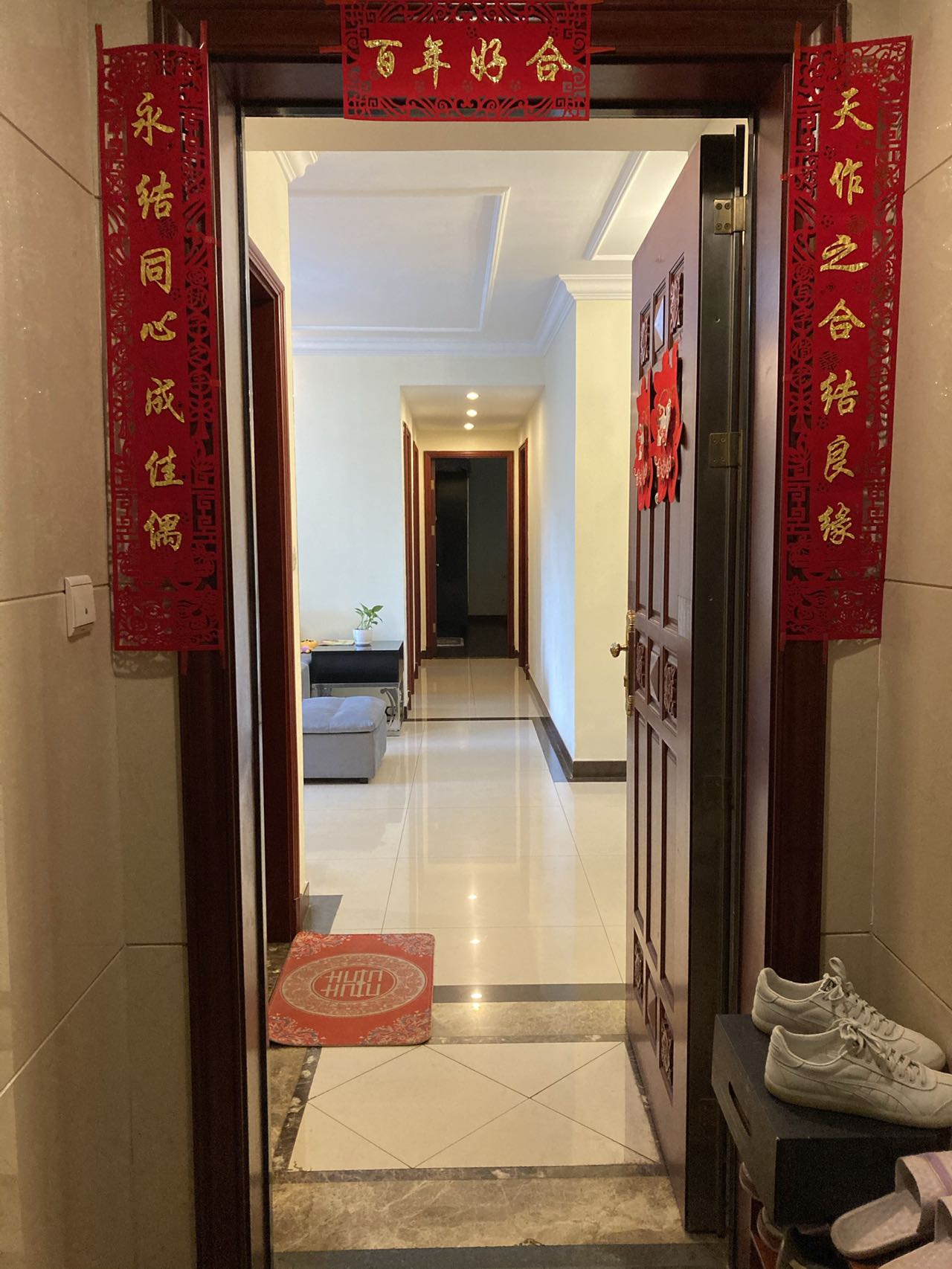 恒大绿洲  3室2厅2卫   1700.00元/月室内图1