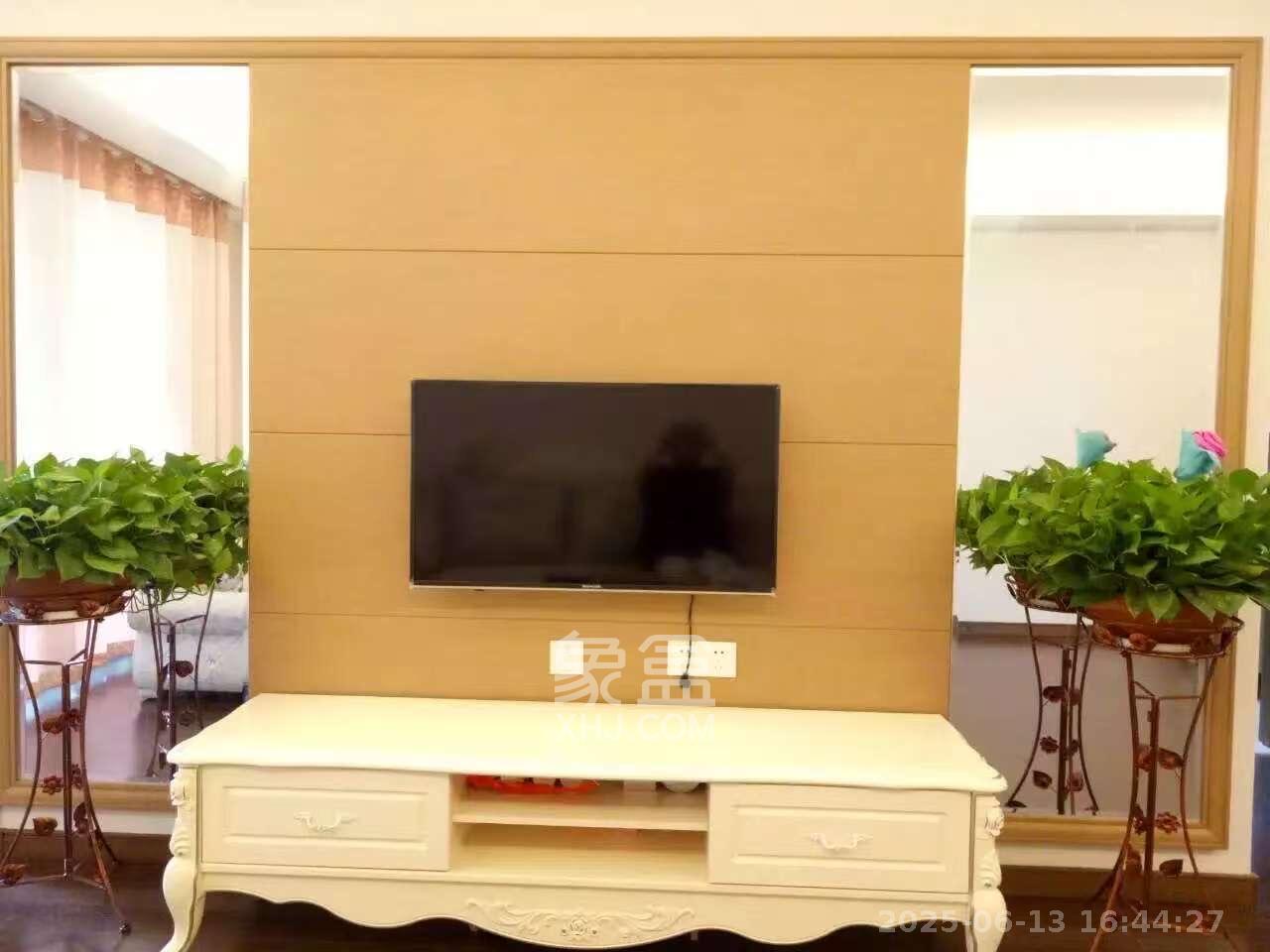 万科白鹭郡  3室2厅1卫   2500.00元/月室内图