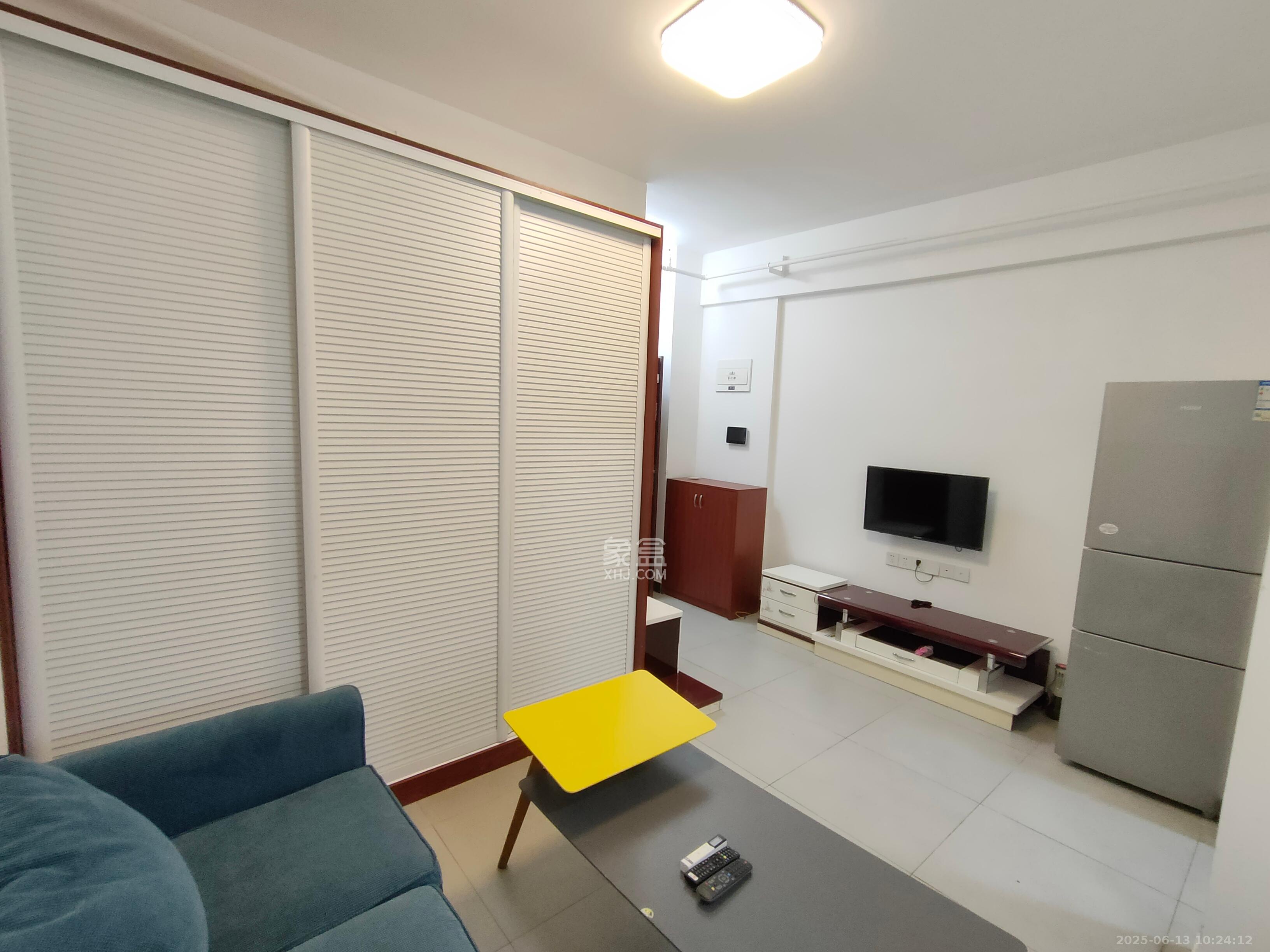 第六都(陆都小区) 1室1厅1卫 1650.0元/月 第六都(陆都小区) 1室1厅1卫 1650.0元/月室内图