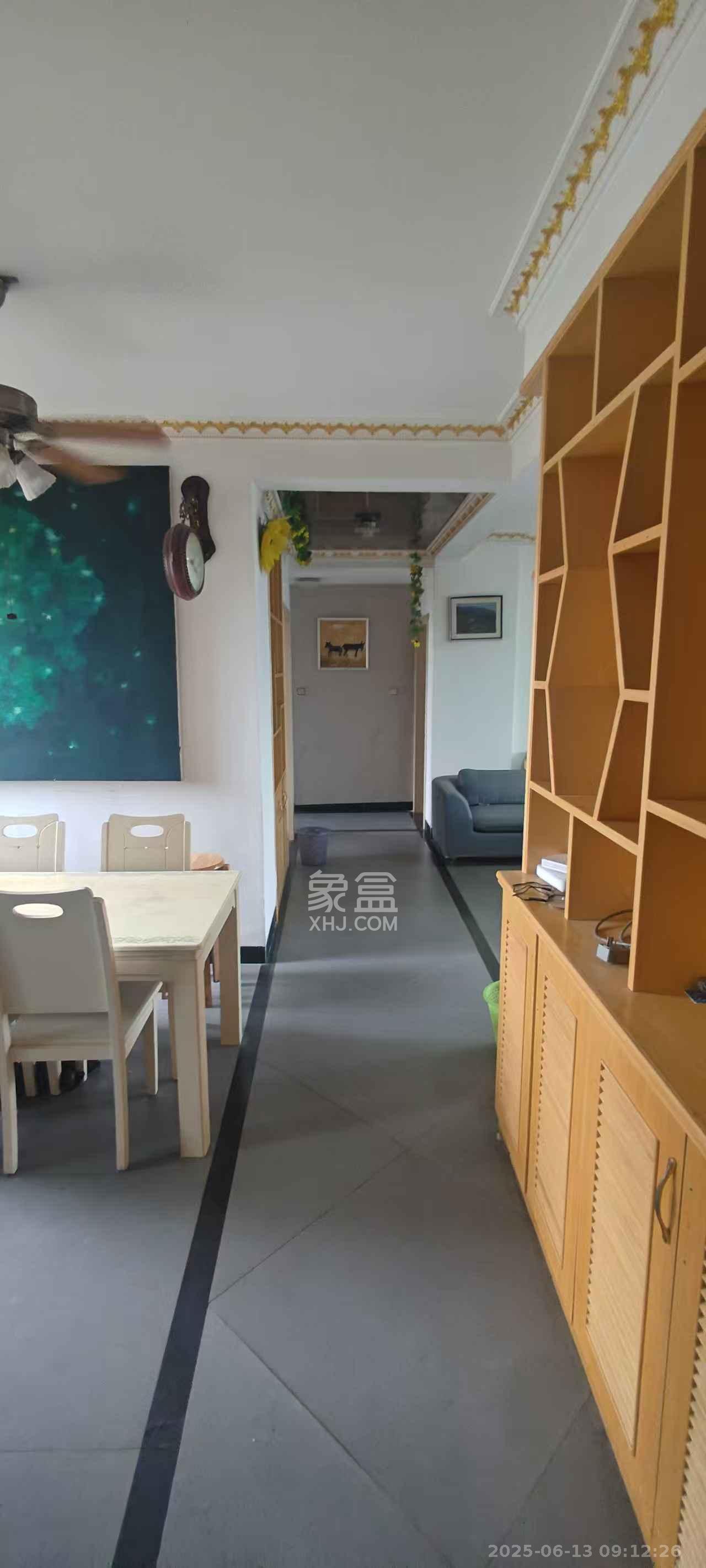 优山美地 3室2厅2卫 2800.0元/月 优山美地 3室2厅2卫 2800.0元/月室内图