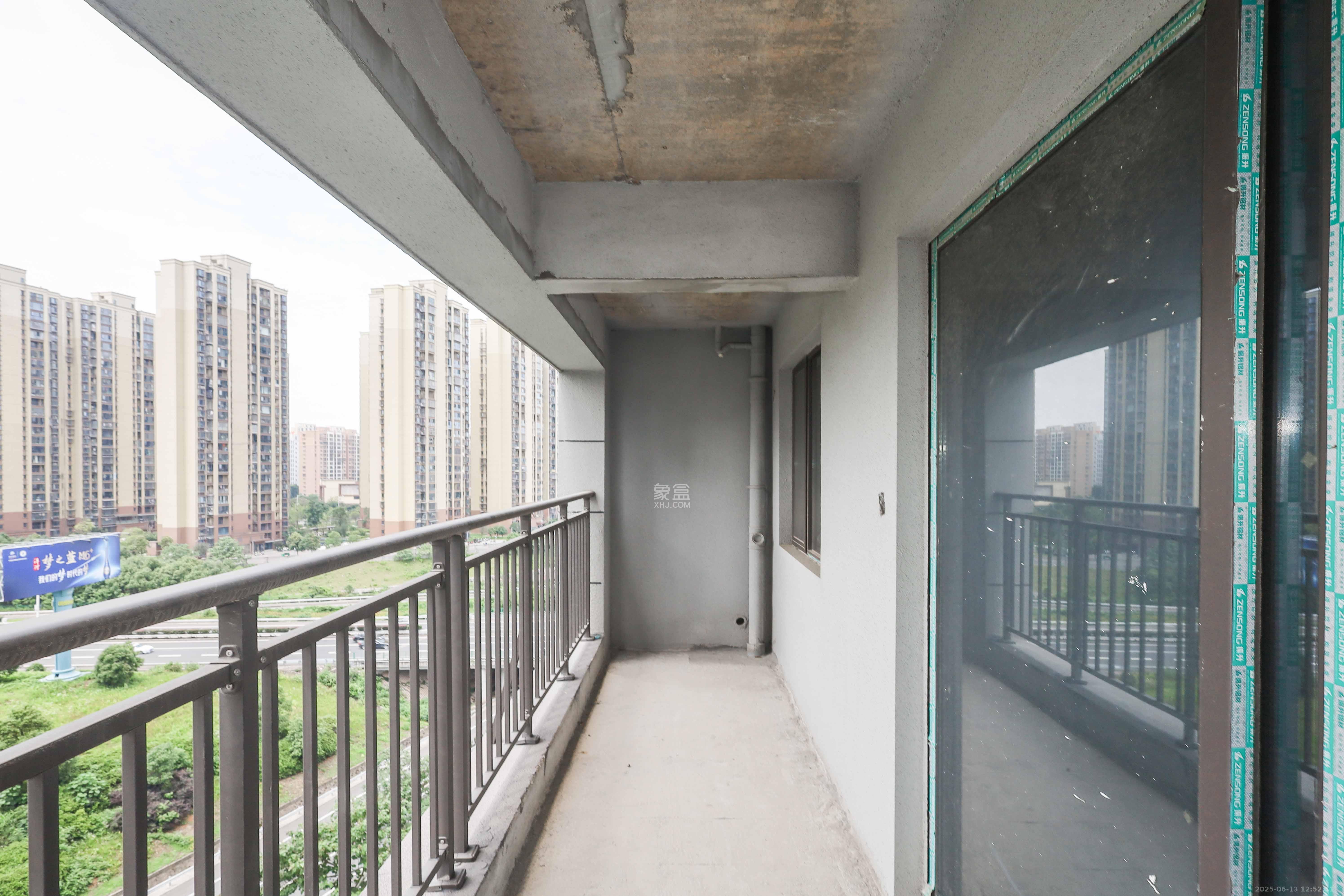 步步高梅溪新天地二期(步步高梅溪嘉苑)  3室2厅2卫    88.0万 步步高梅溪新天地二期(步步高梅溪嘉苑)  3室2厅2卫    88.0万阳台