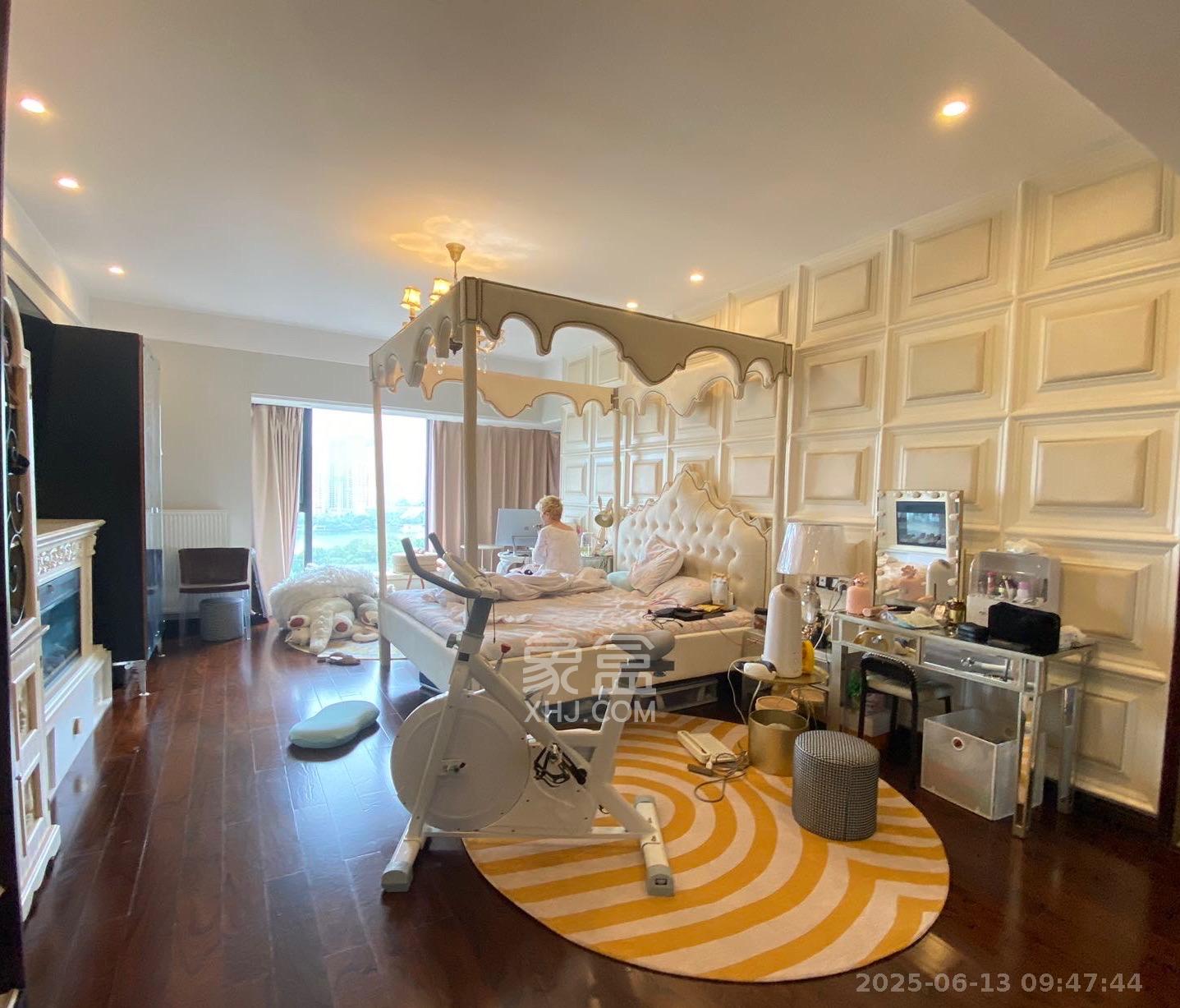 藏珑湖上国际花园  5室2厅3卫    13000.0元/月 藏珑湖上国际花园  5室2厅3卫    13000.0元/月室内图