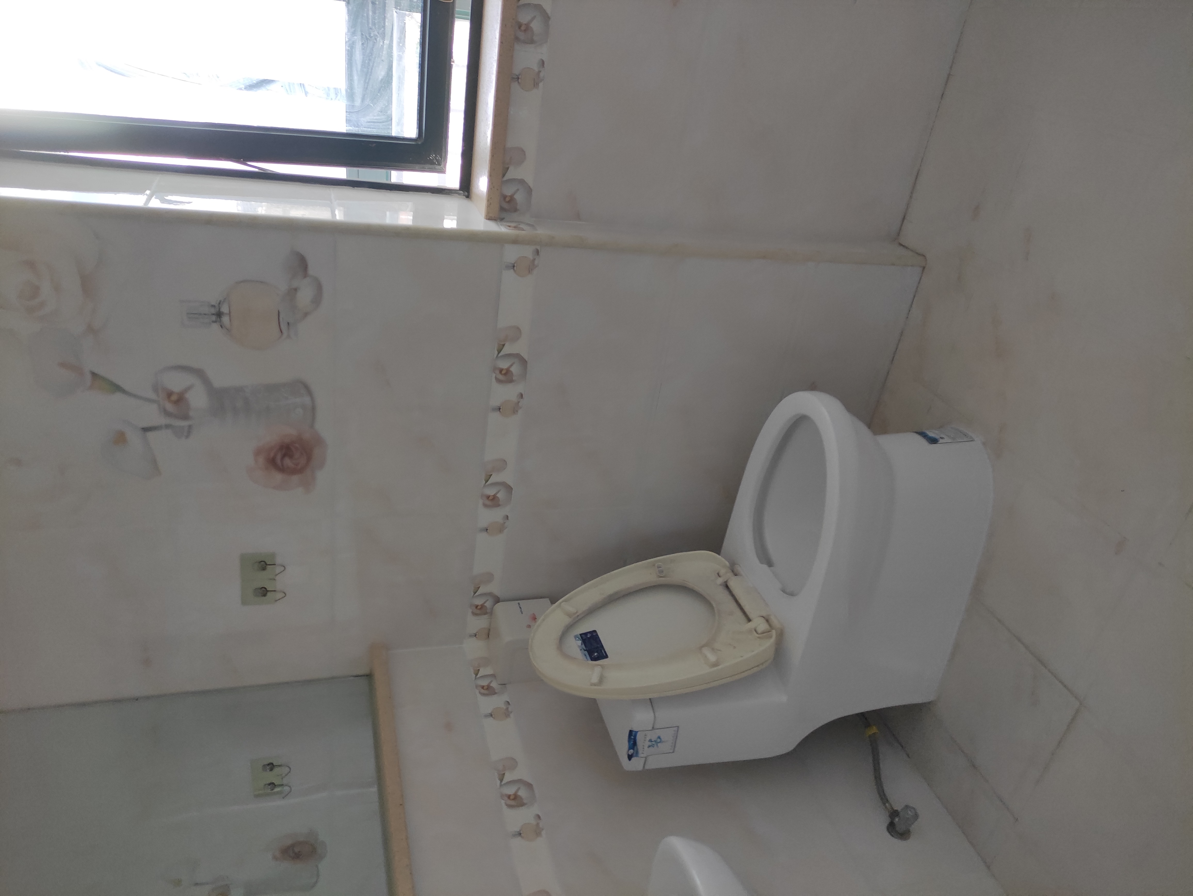 晨晖帝景  2室2厅1卫   2000.00元/月户型图