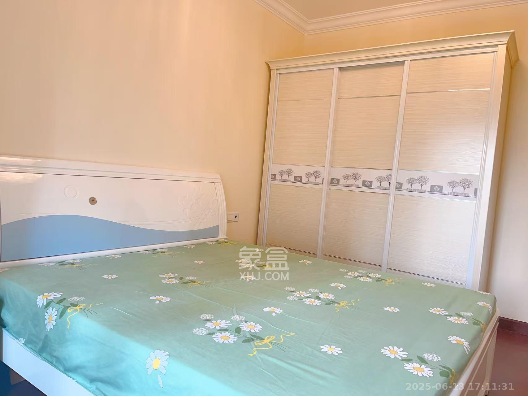 恒大翡翠华庭 3室2厅2卫 2300.0元/月 恒大翡翠华庭 3室2厅2卫 2300.0元/月室内图