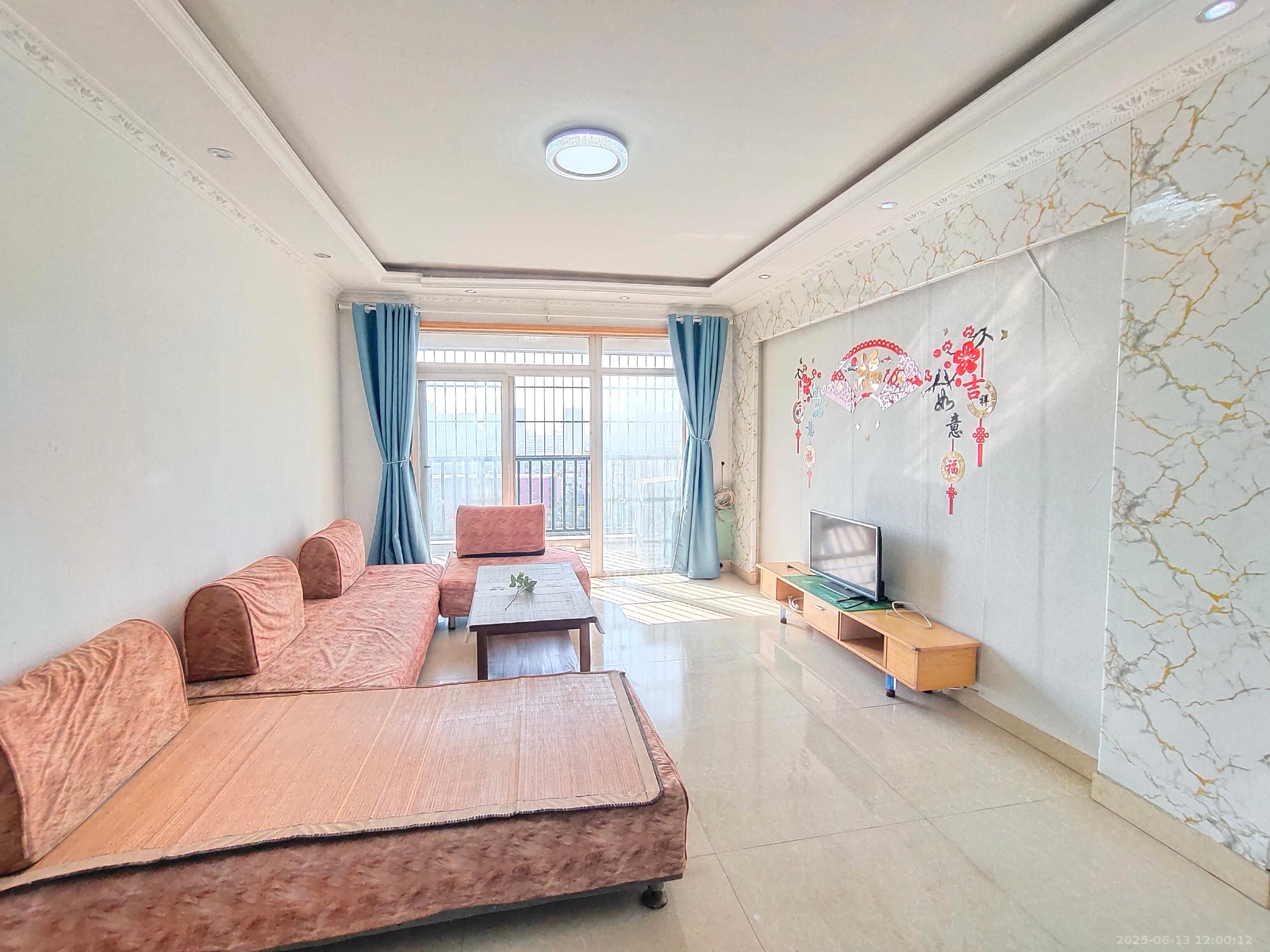 博雅湘水湾  2室2厅1卫   1600.00元/月室内图