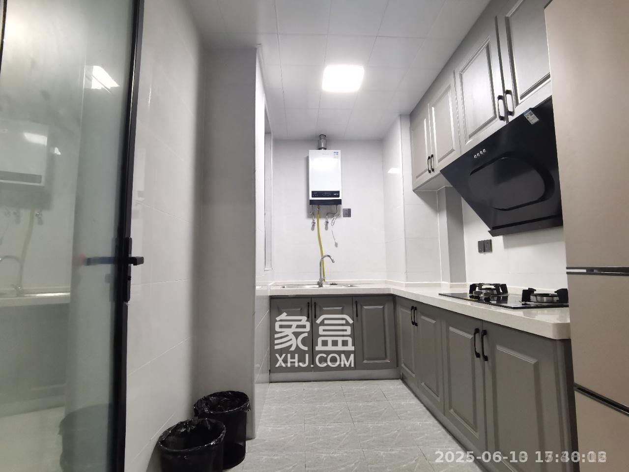 建发中央悦府  3室2厅2卫   3800.00元/月室内图