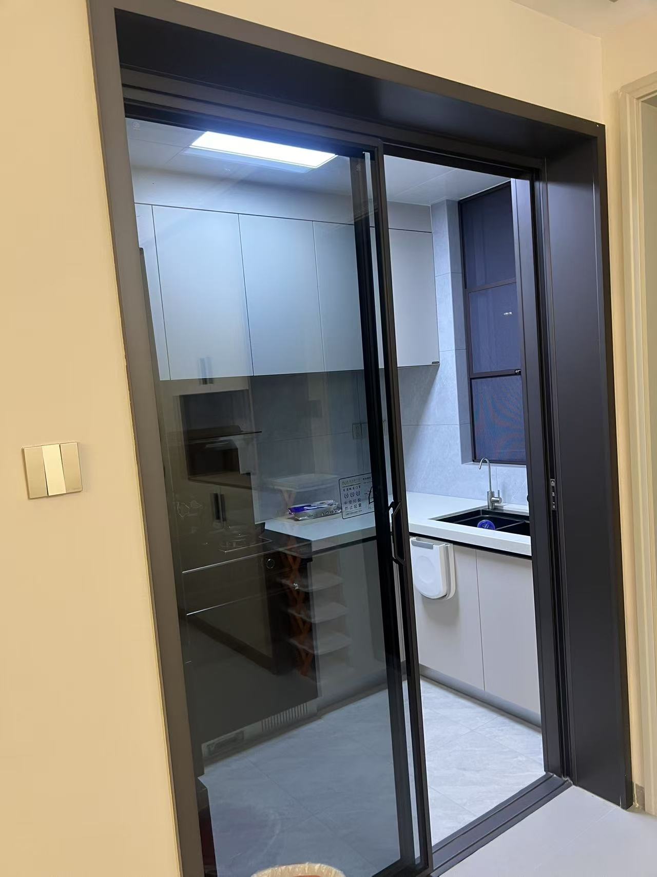 世茂云城 3室2厅1卫 2400.0元/月 世茂云城 3室2厅1卫 2400.0元/月室内图