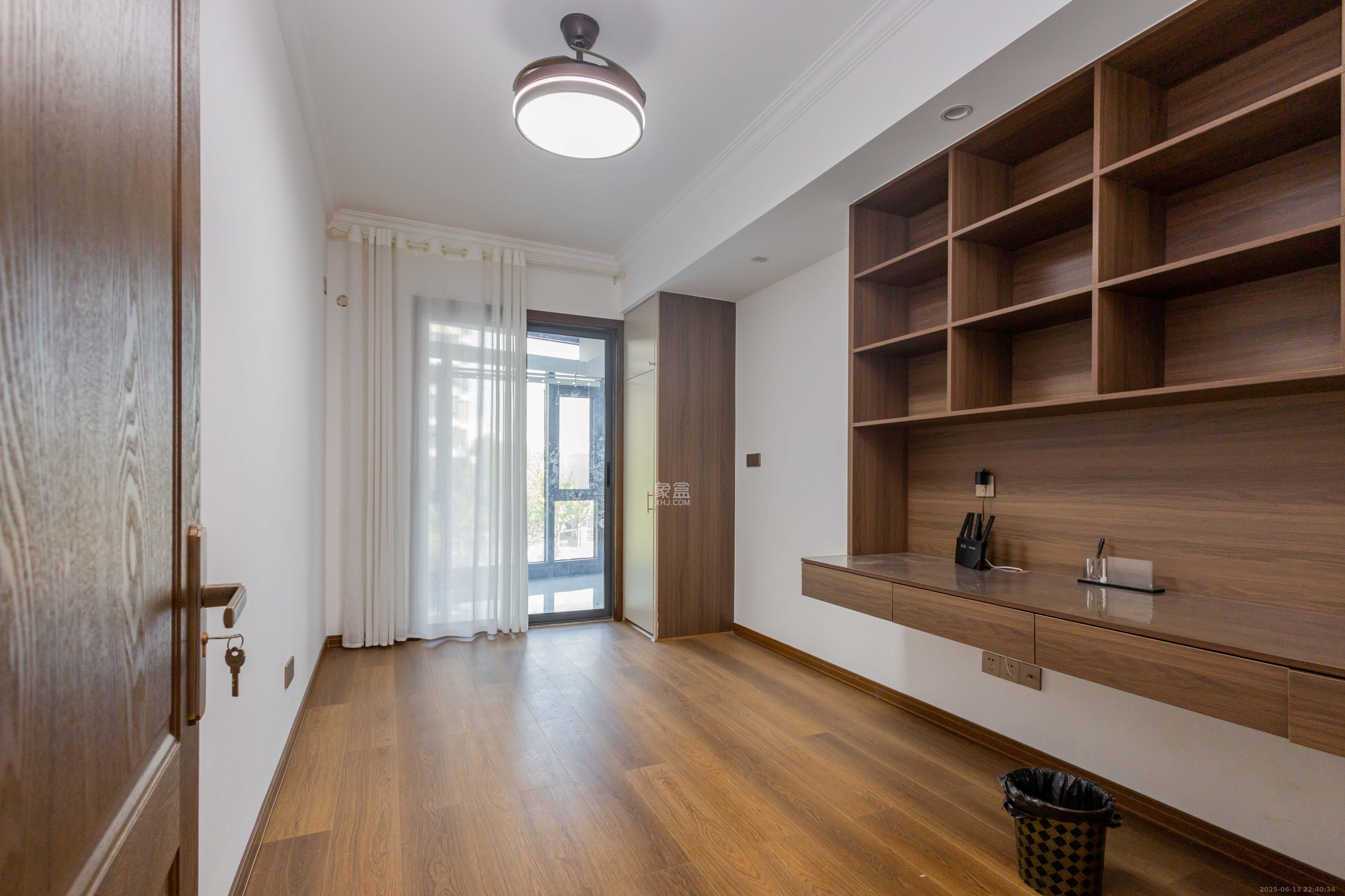 福天星中心(福天星雅苑)  4室2厅2卫    172.0万 福天星中心(福天星雅苑)  4室2厅2卫    172.0万卧室