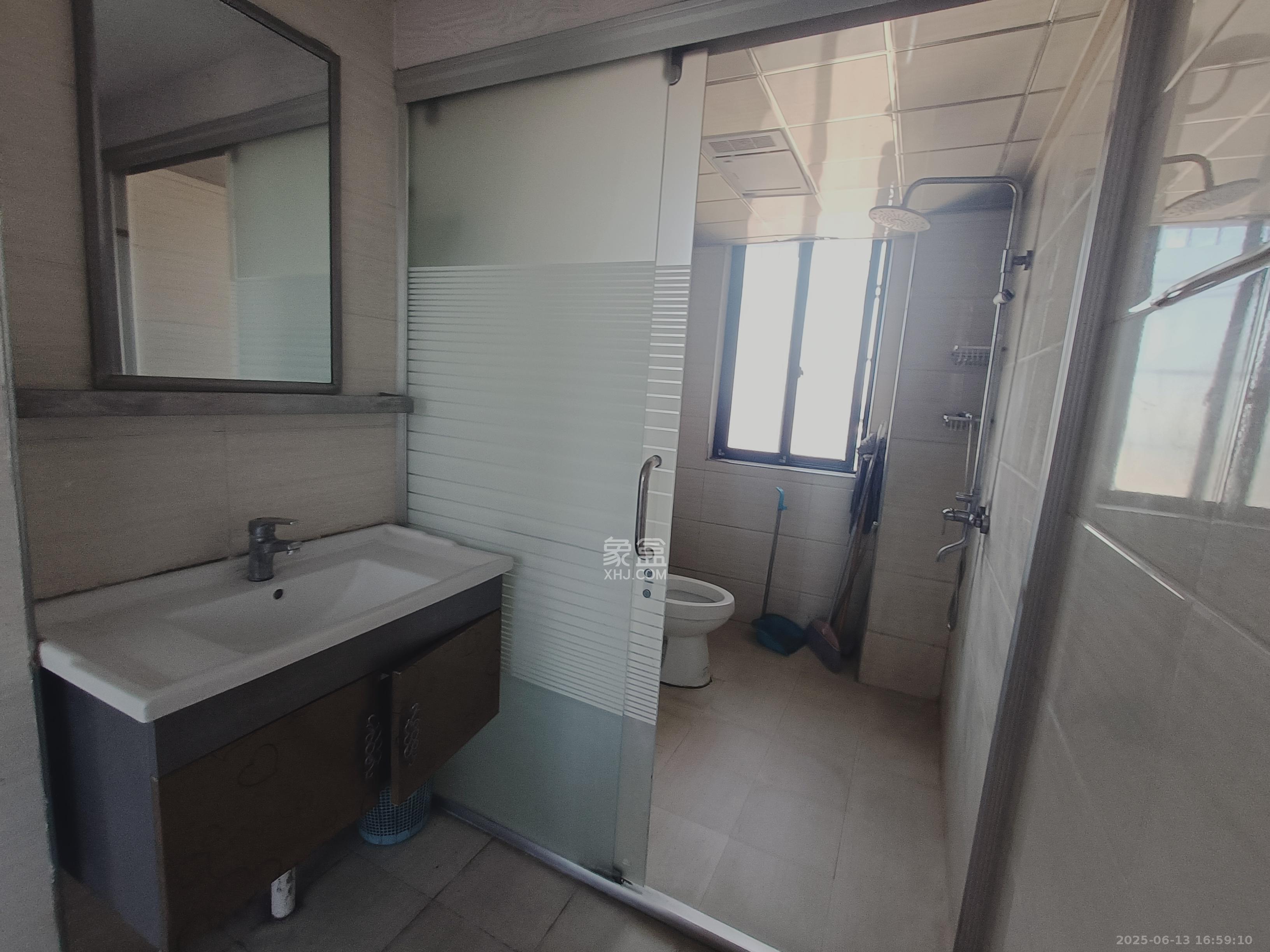 楠熙筱苑 3室2厅1卫 1800.0元/月 楠熙筱苑 3室2厅1卫 1800.0元/月室内图