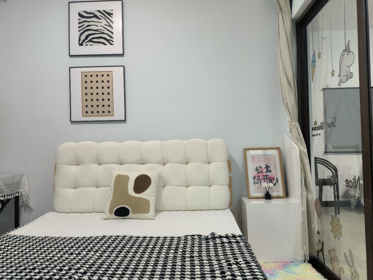 宜家广场  1室1厅1卫    2200.0元/月 宜家广场  1室1厅1卫    2200.0元/月室内图