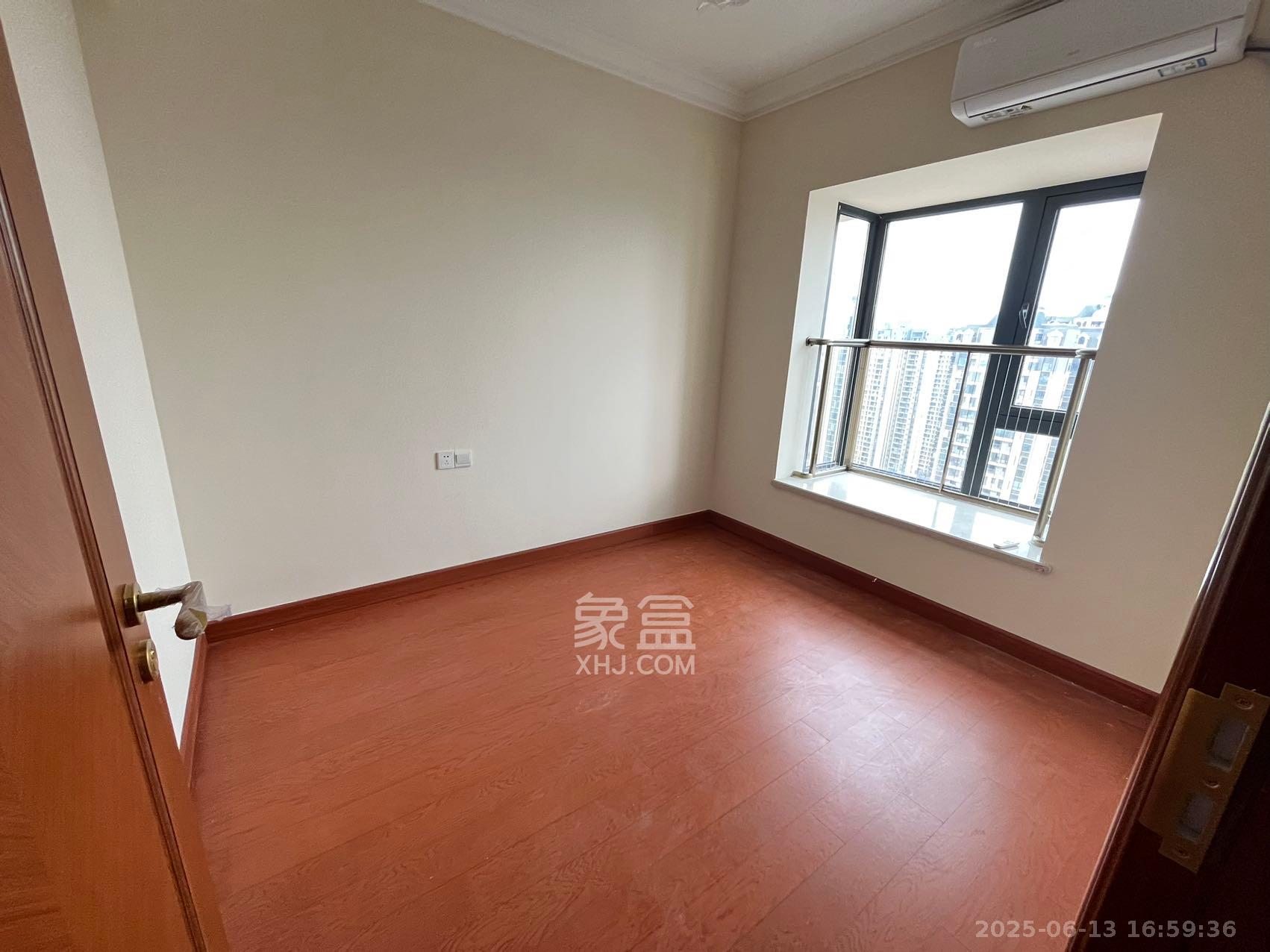 恒大华府 3室2厅2卫 1700.0元/月 恒大华府 3室2厅2卫 1700.0元/月室内图