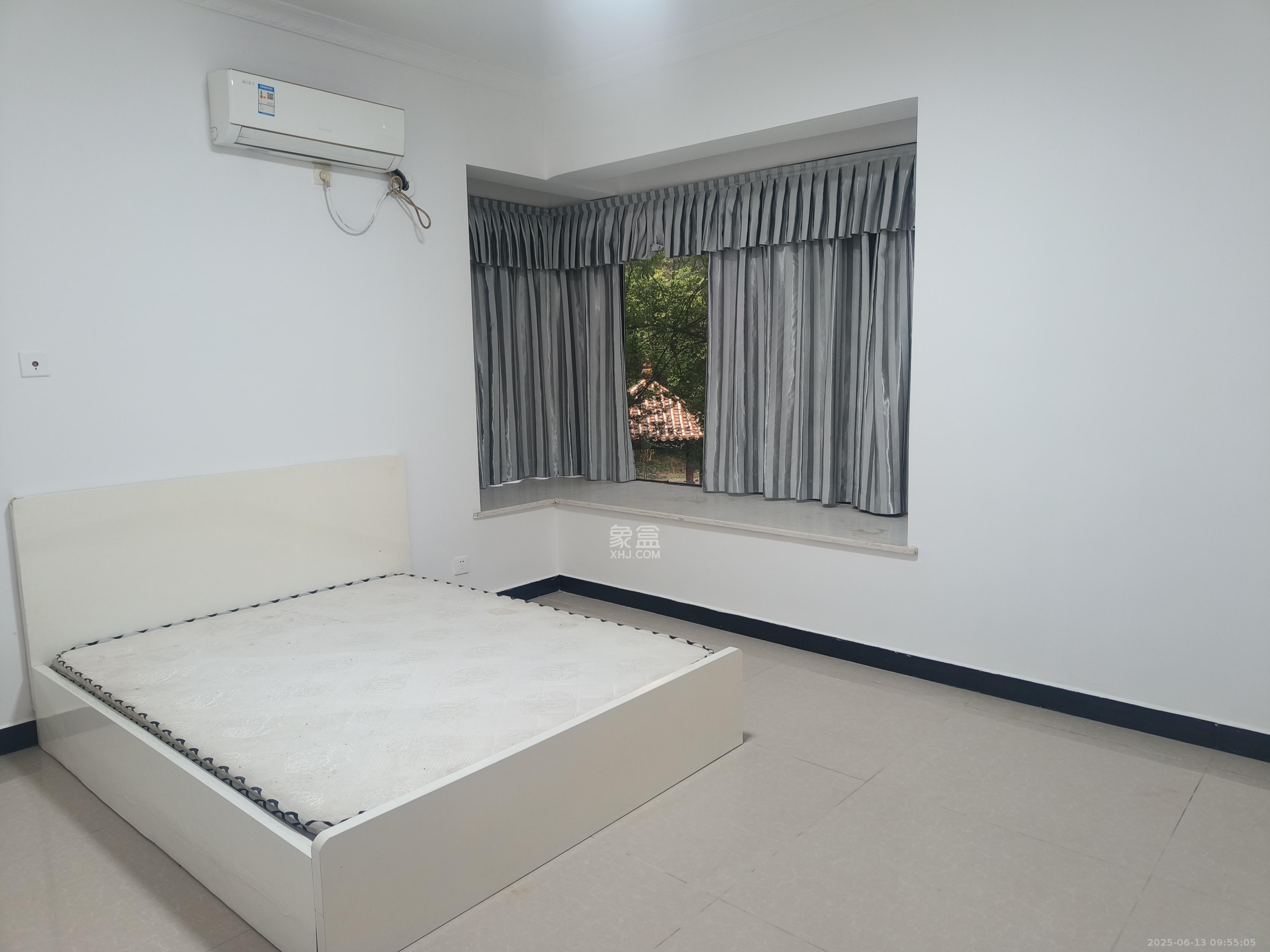 英祥春天 3室2厅1卫 2200.0元/月 英祥春天 3室2厅1卫 2200.0元/月室内图