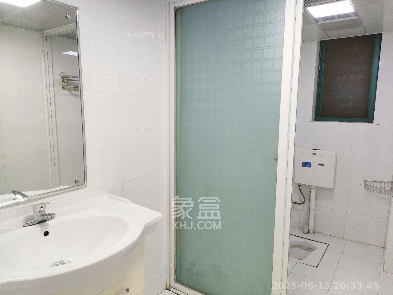 东玺门  2室2厅1卫   3200.00元/月室内图