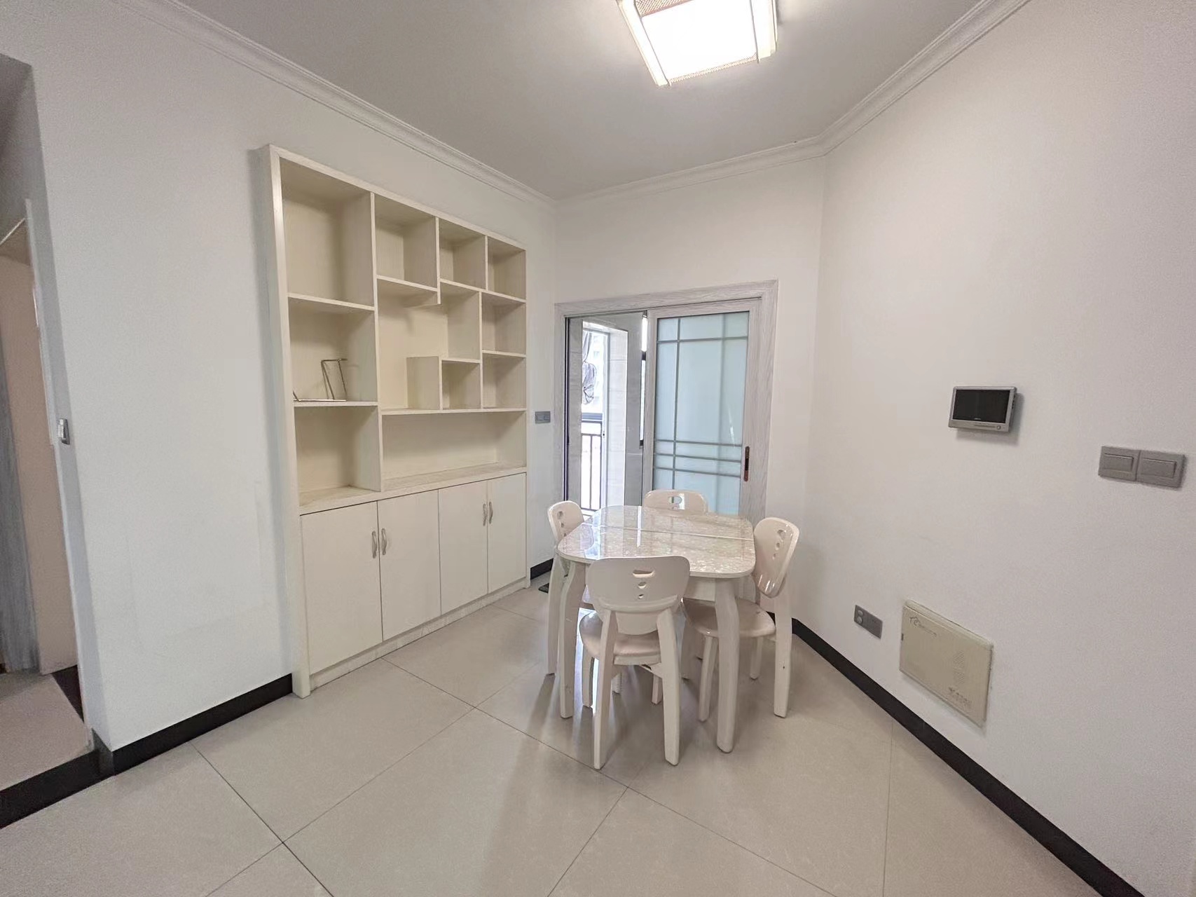 梓山湖领御  2室2厅1卫    39.8万客厅