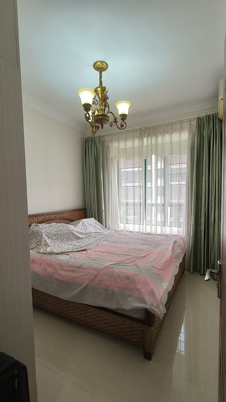 观澜公寓  2室1厅1卫    230.0万 观澜公寓  2室1厅1卫    230.0万室内图