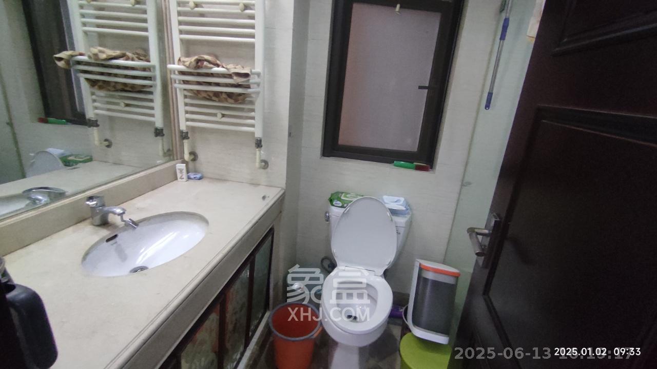 中海国际一期 4室2厅2卫 2300.0元/月 中海国际一期 4室2厅2卫 2300.0元/月室内图