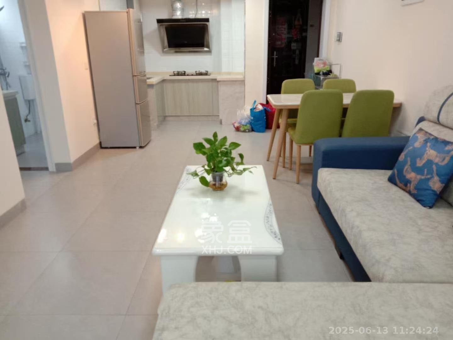 青春里小区 2室2厅1卫 1380.0元/月 青春里小区 2室2厅1卫 1380.0元/月室内图