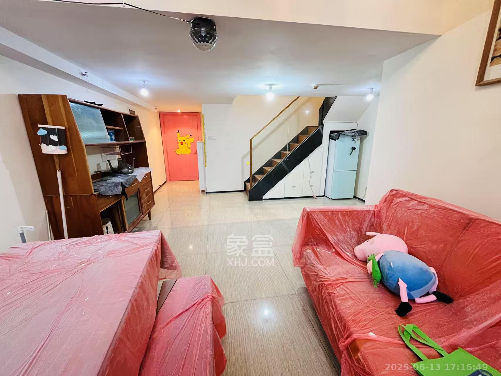 恒大翡翠华庭 3室2厅2卫 2500.0元/月 恒大翡翠华庭 3室2厅2卫 2500.0元/月室内图