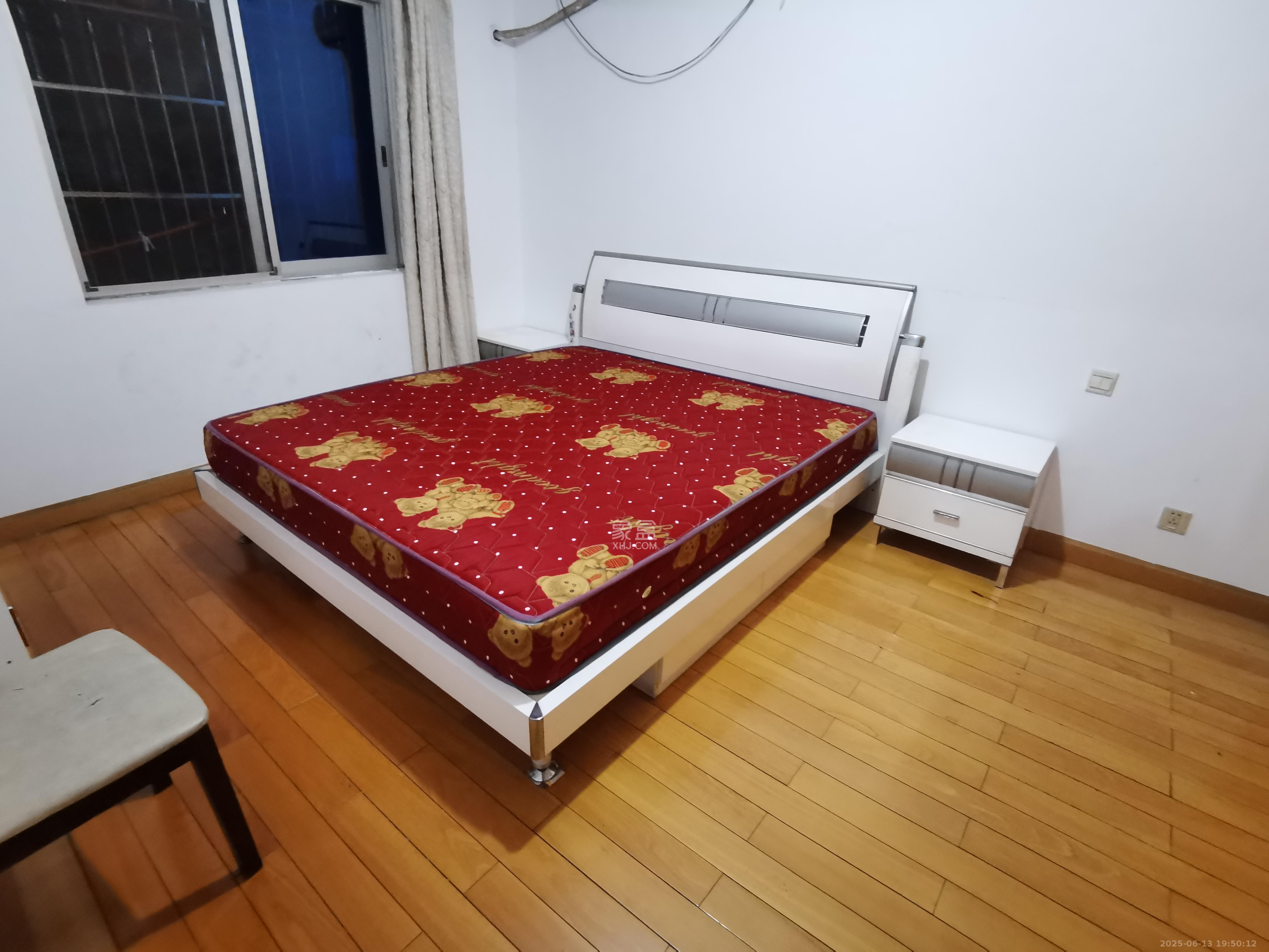 马王堆陶瓷城新合区  1室2厅1卫   2000.00元/月室内图