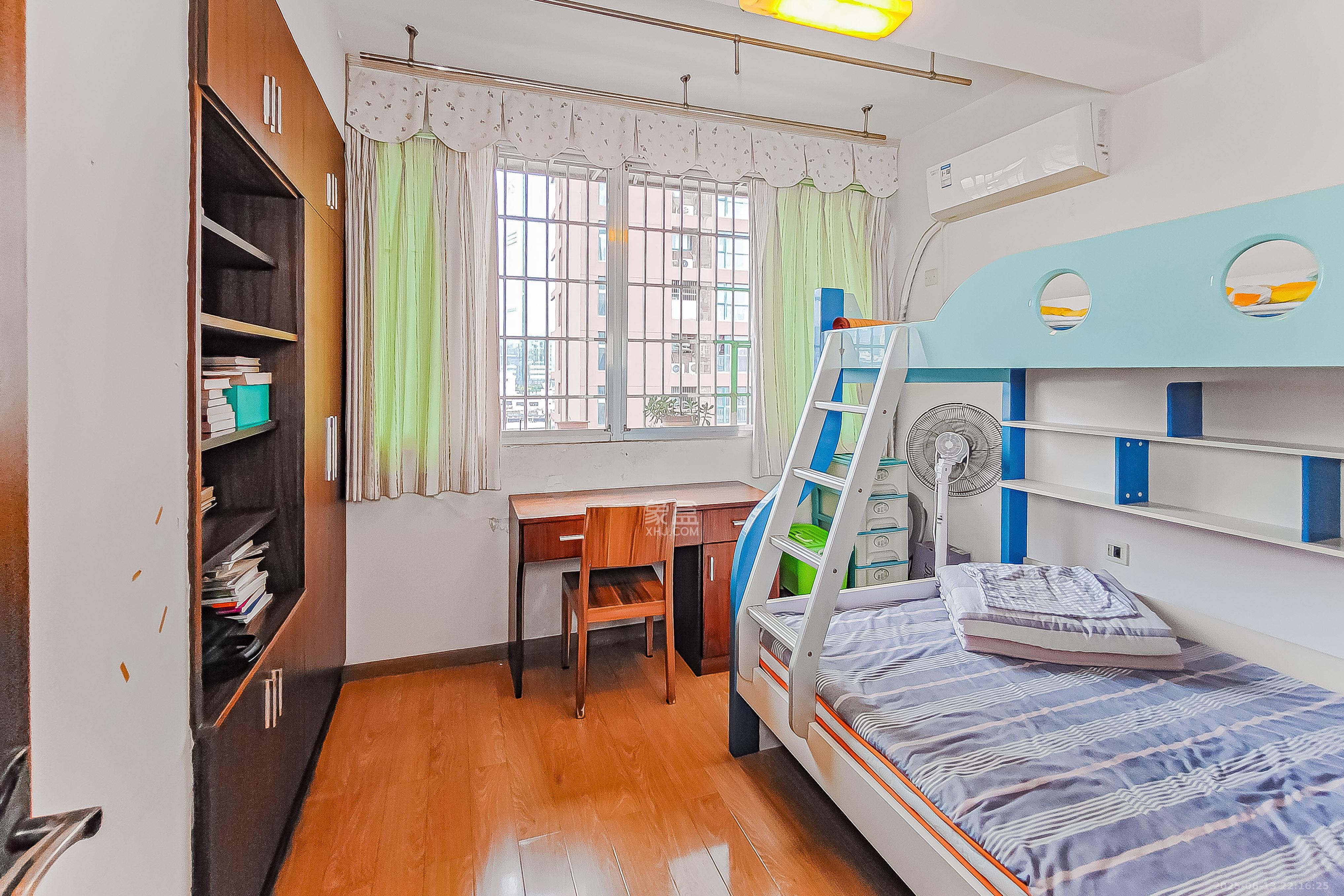 鑫溪大厦 2室1厅1卫 76.0万 鑫溪大厦 2室1厅1卫 76.0万卧室