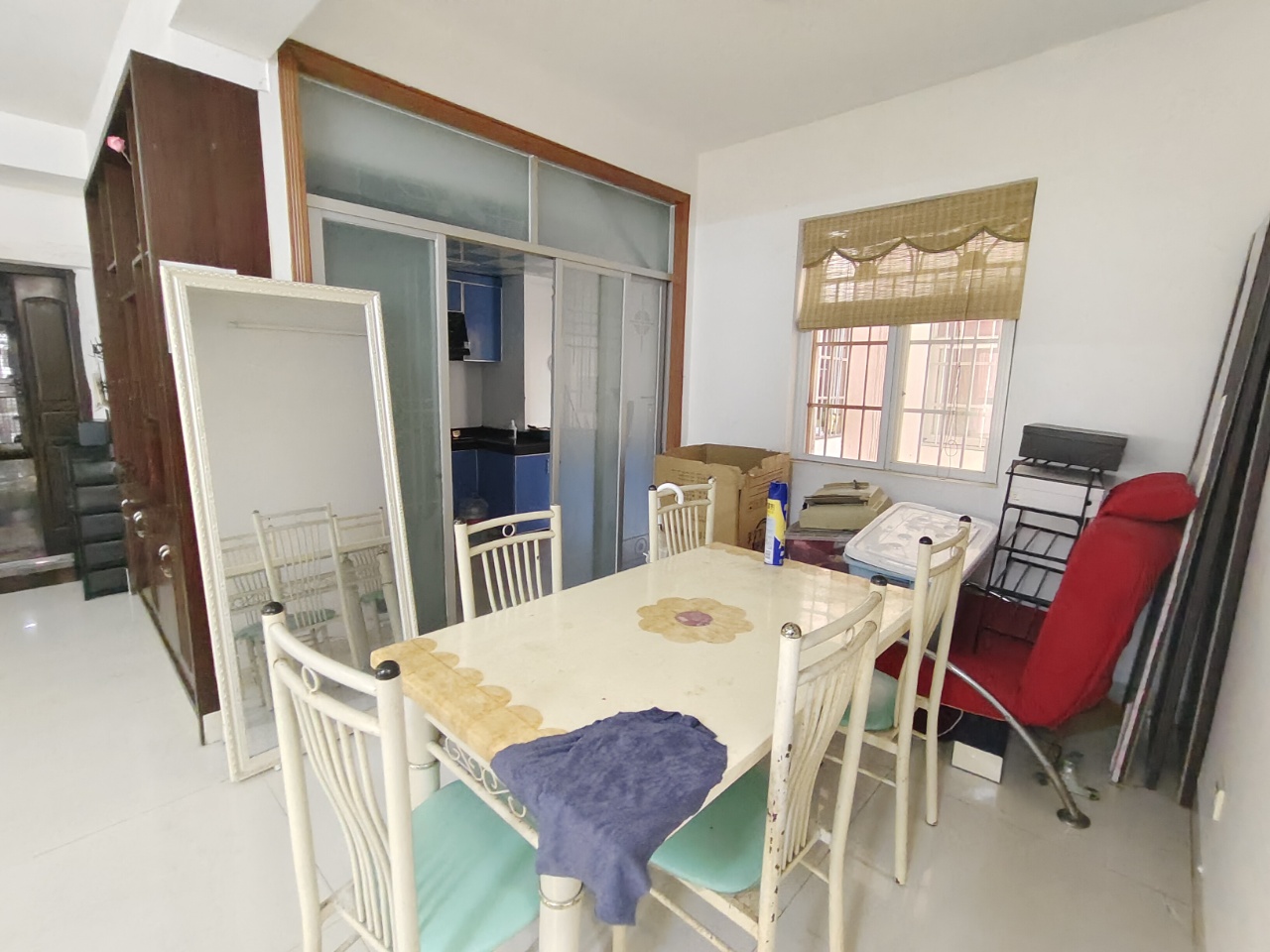 景瑞花园 3室2厅2卫 3000.0元/月 景瑞花园 3室2厅2卫 3000.0元/月室内图