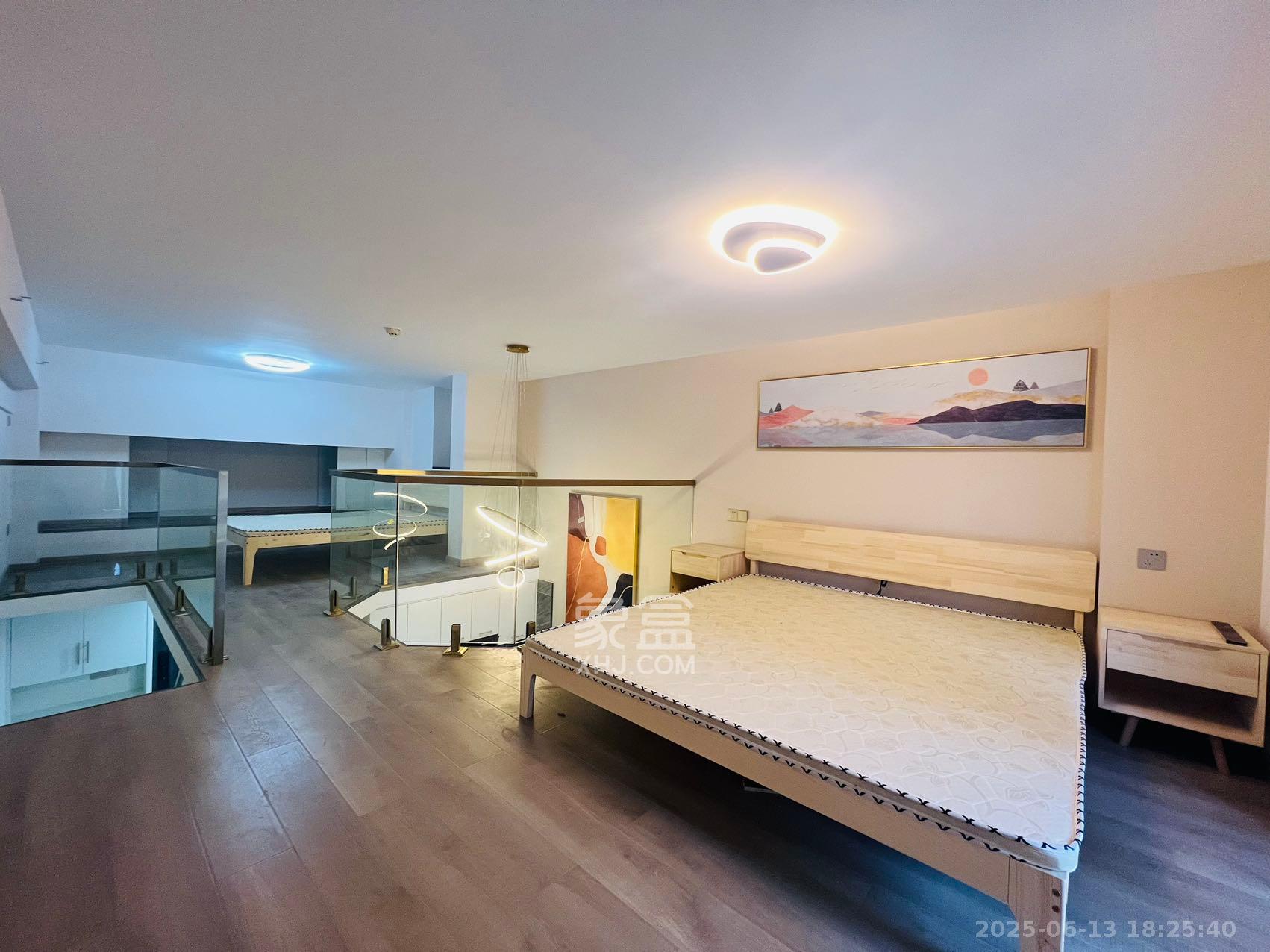 龙湖新壹城  1室1厅1卫    2300.0元/月 龙湖新壹城  1室1厅1卫    2300.0元/月室内图