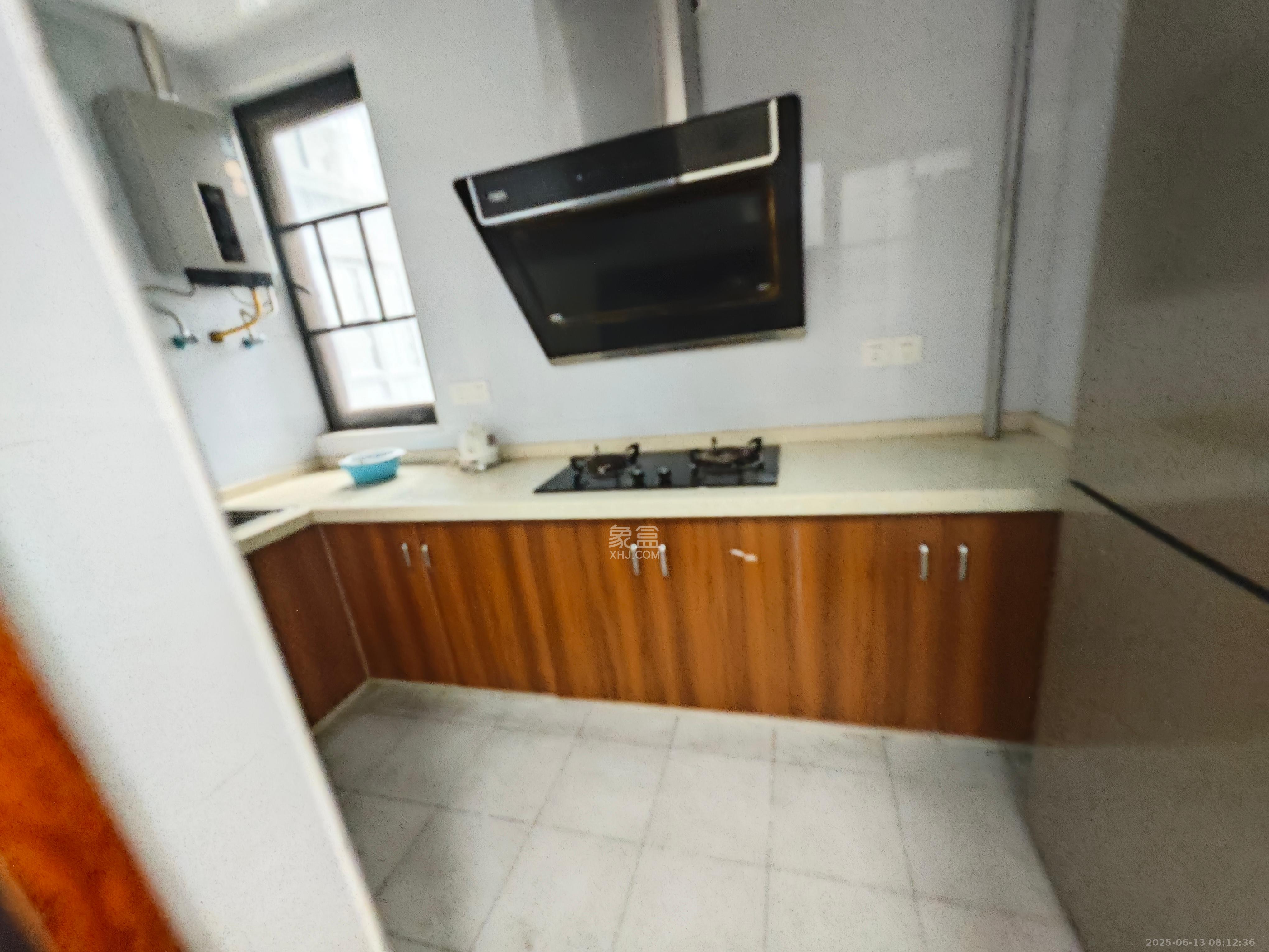中建悦和城  3室2厅1卫   2580.00元/月室内图