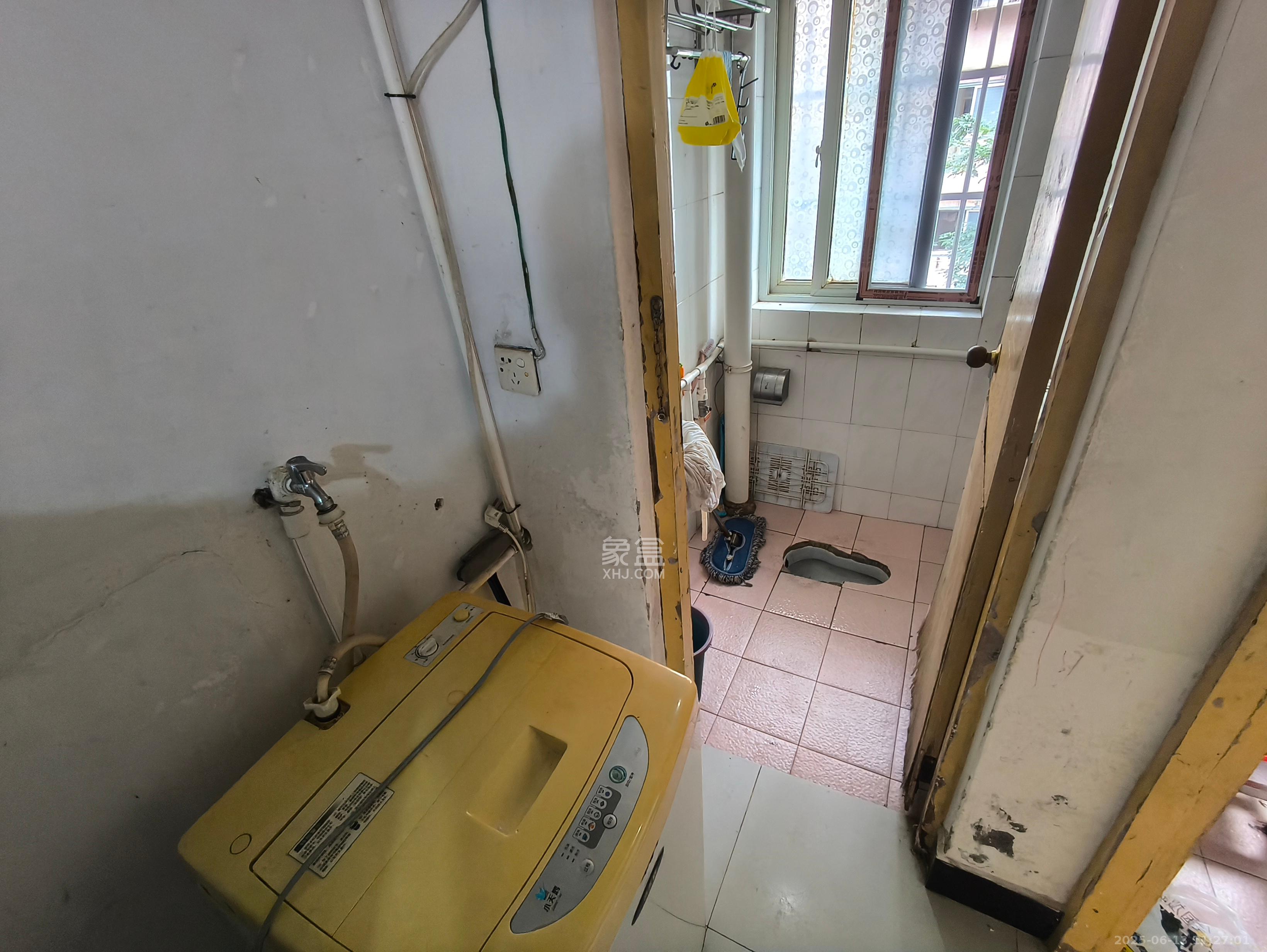 友园山庄 2室1厅1卫 1300.0元/月 友园山庄 2室1厅1卫 1300.0元/月室内图