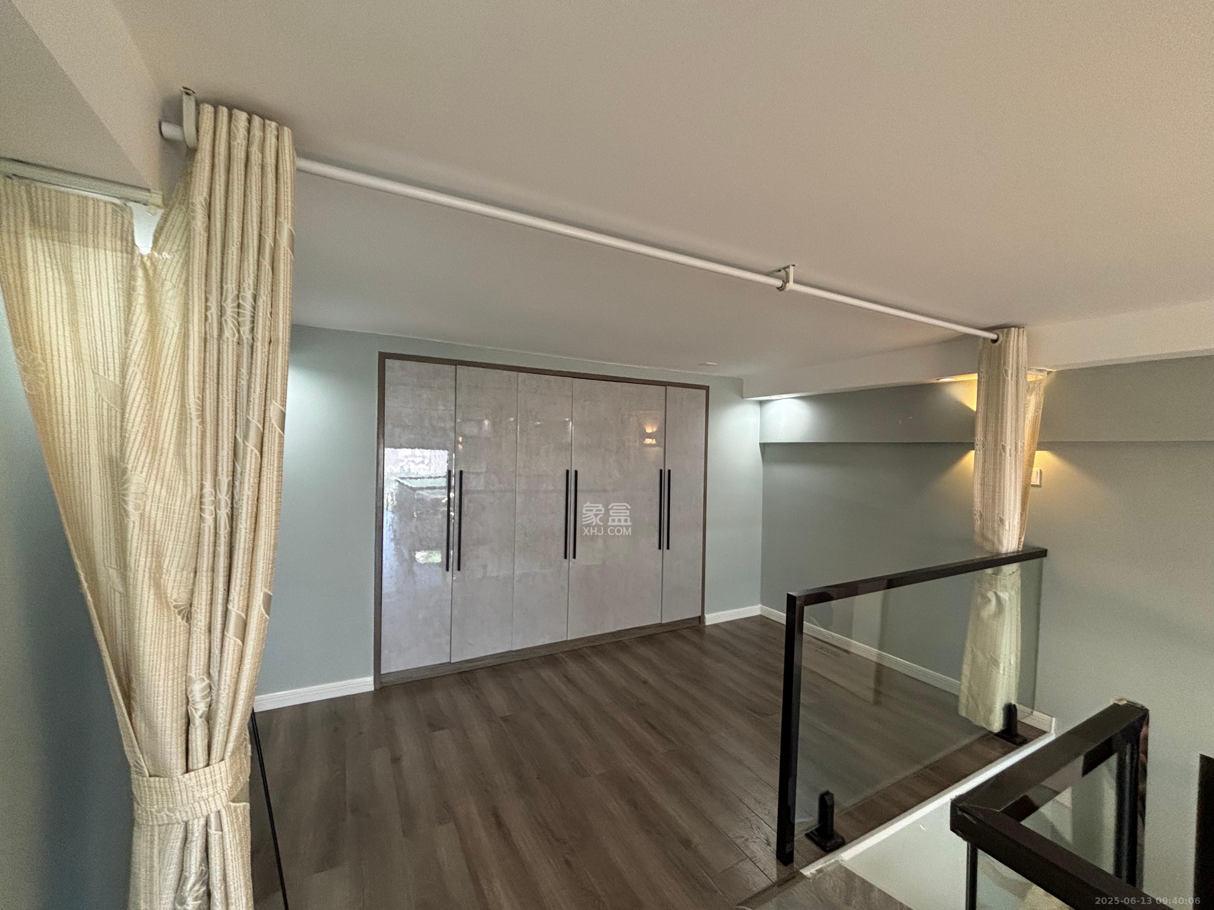 藏珑湖上公馆 2室1厅1卫 2700.0元/月 藏珑湖上公馆 2室1厅1卫 2700.0元/月室内图