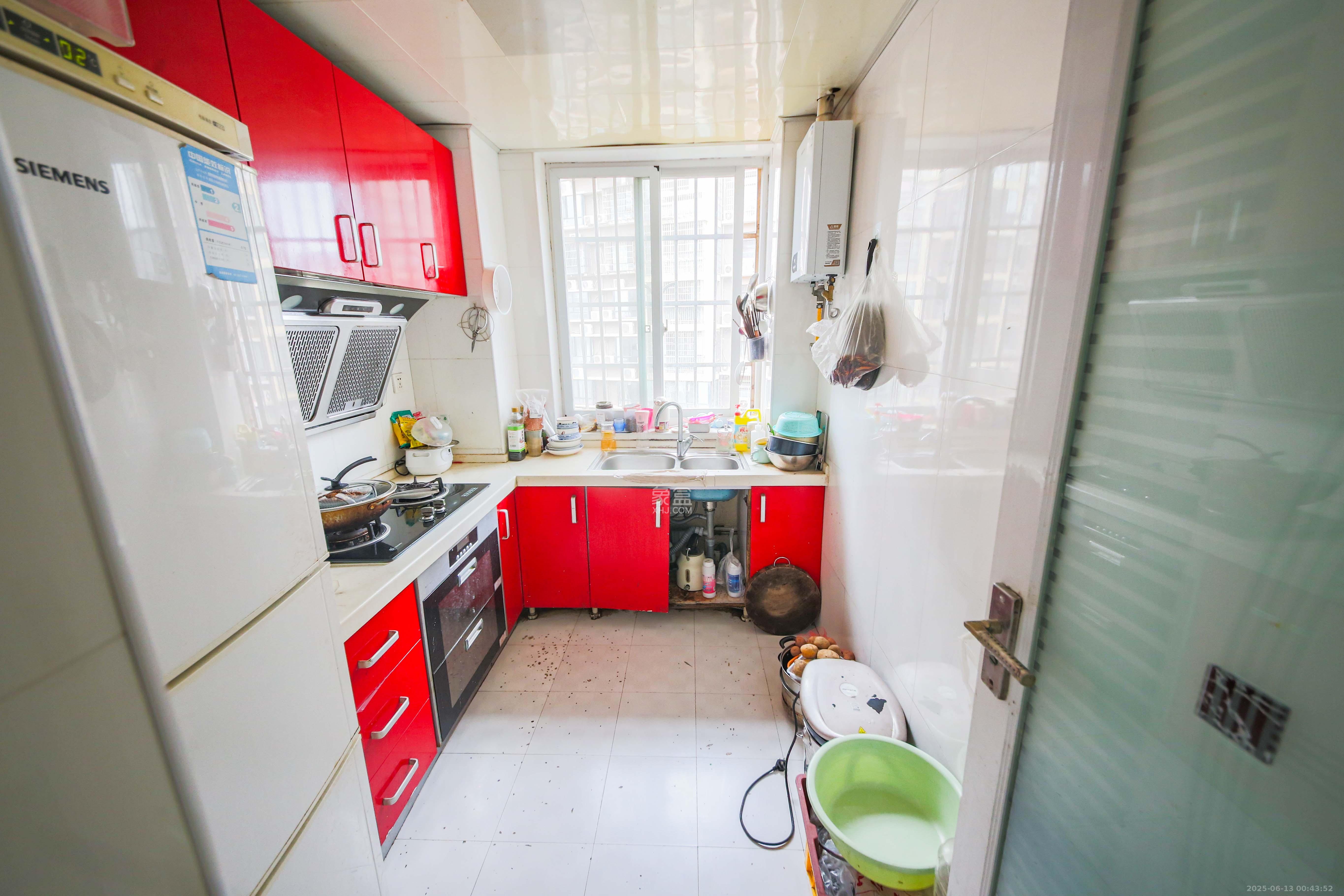 海利科院佳园  3室2厅2卫    96.0万厨房