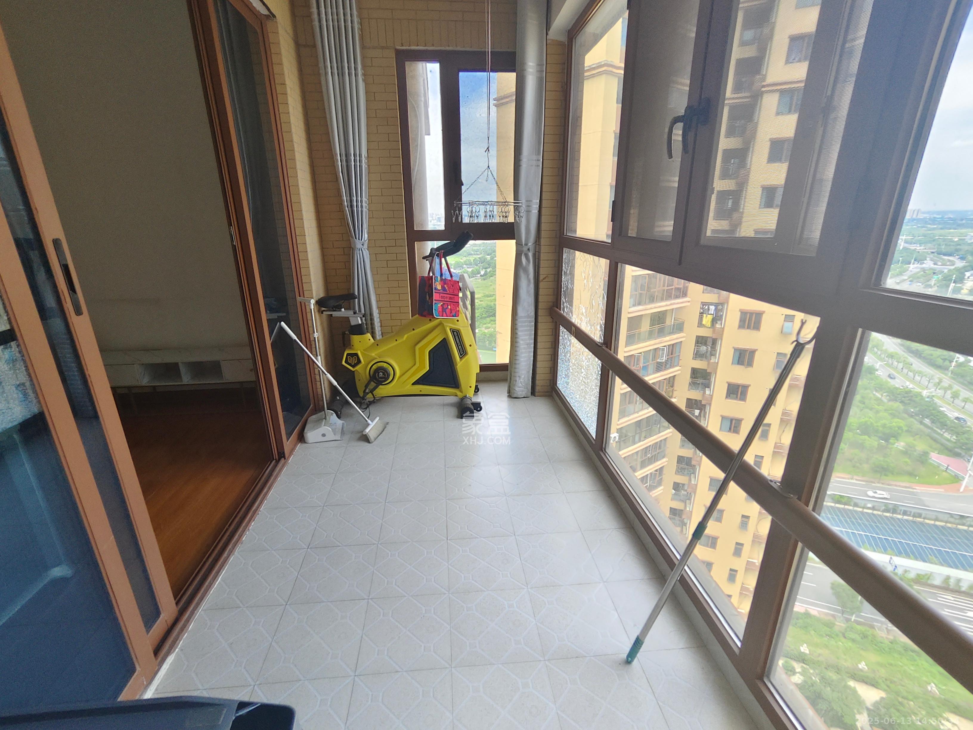 万里时代 2室1厅1卫 2700.0元/月 万里时代 2室1厅1卫 2700.0元/月室内图