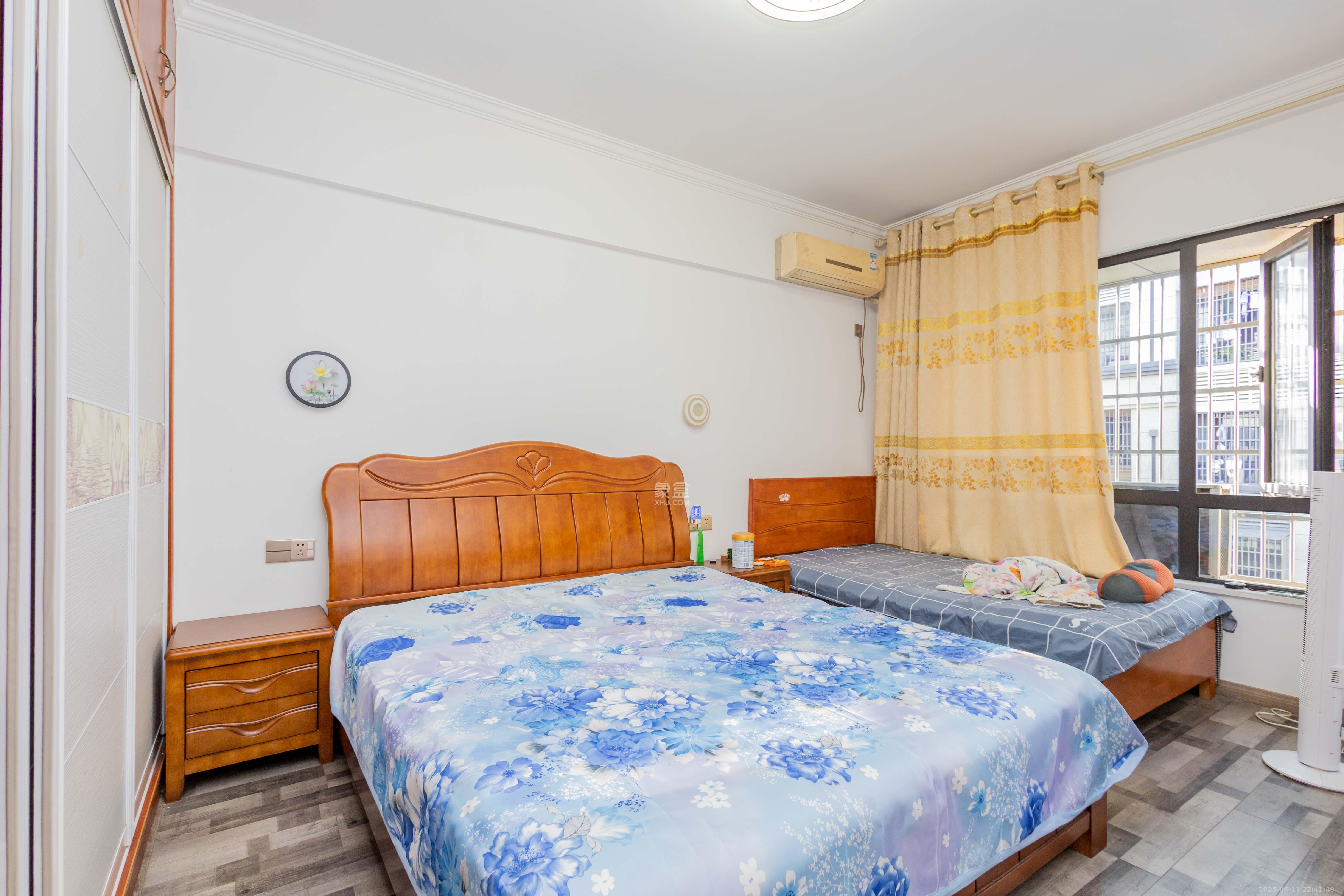 财汇新天地(财汇商务广场) 3室2厅2卫 57.7万 财汇新天地(财汇商务广场) 3室2厅2卫 57.7万卧室