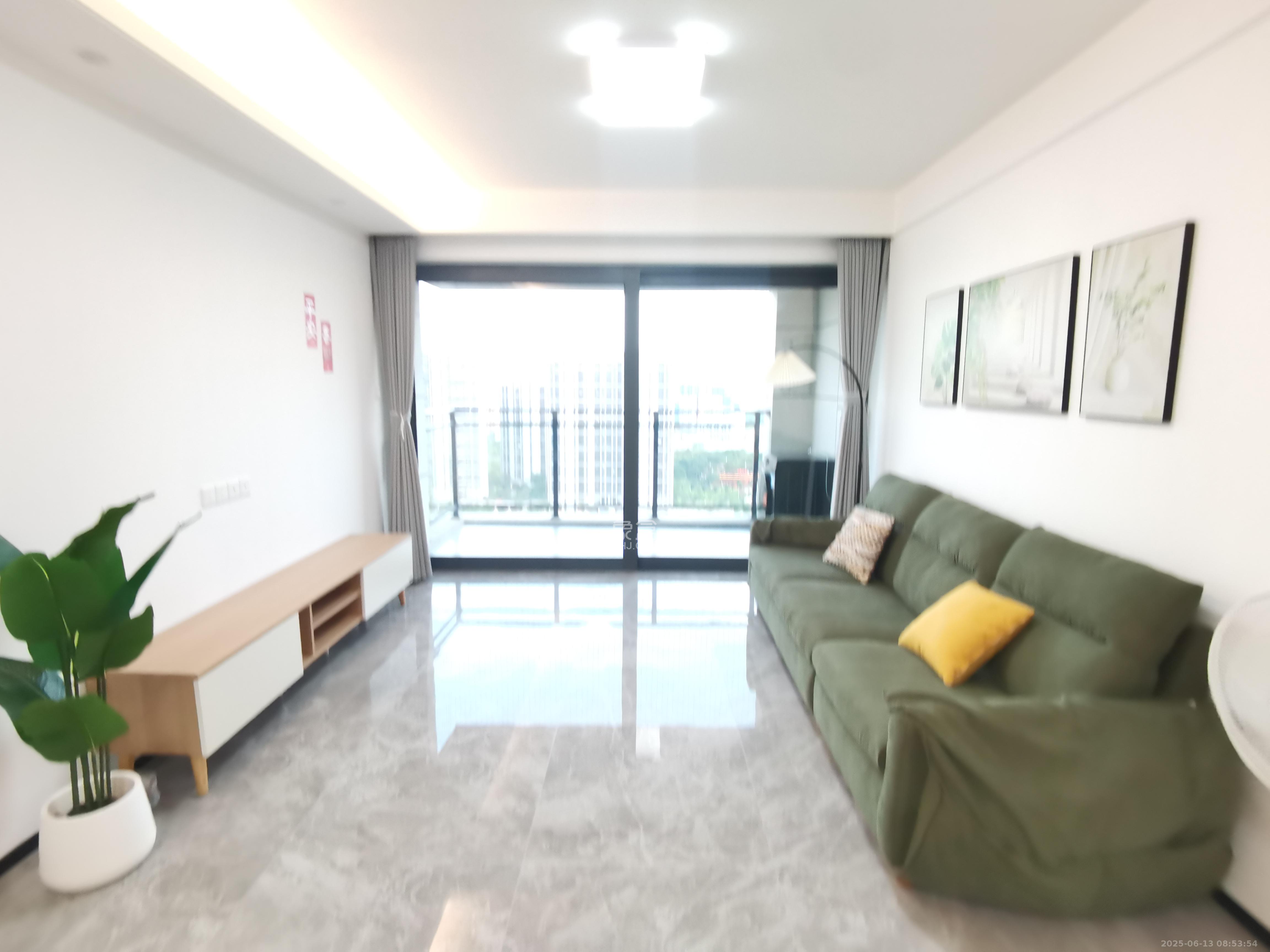 保利天汇  3室2厅2卫   3500.00元/月室内图